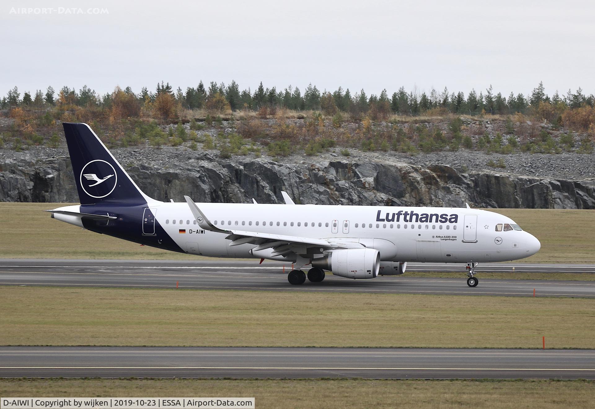 D-AIWI, 2019 Airbus A320-214 C/N 8951, RWY 19L