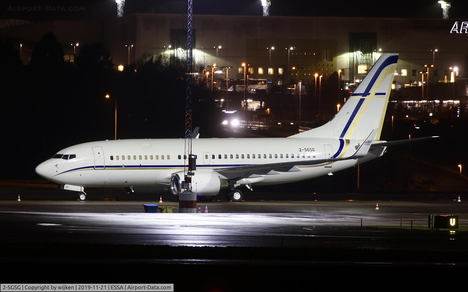2-SGSG, 1999 Boeing 737-7H6 C/N 29274, Ramp M