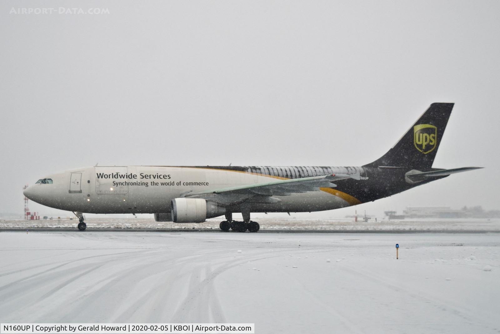 N160UP, 2004 Airbus A300F4-622R C/N 0849, Taxiing to 10R.