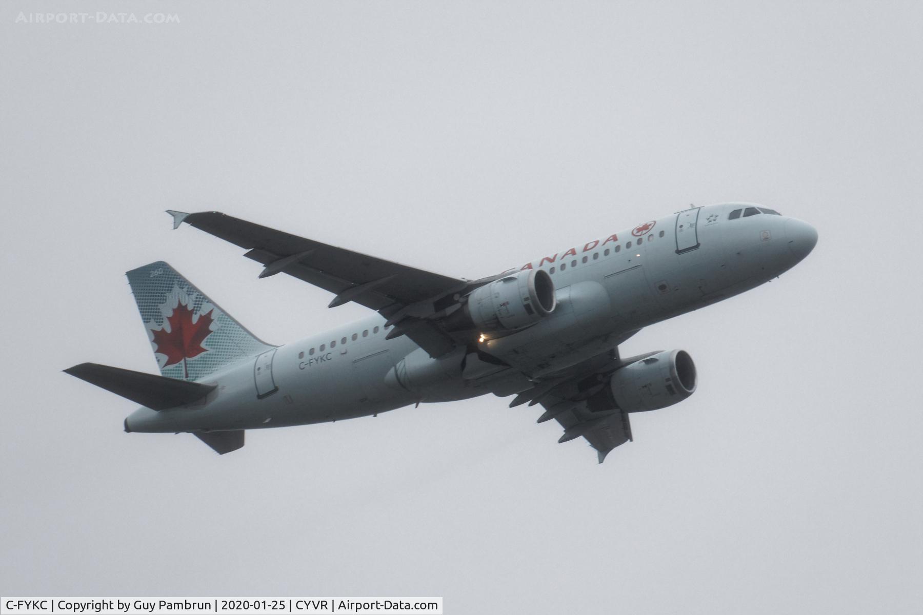 C-FYKC, 1997 Airbus A319-114 C/N 691, Departing