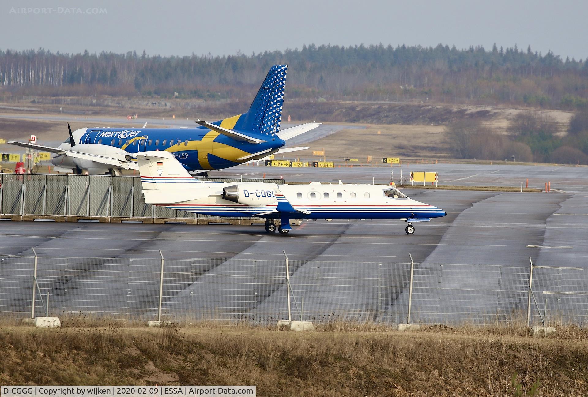 D-CGGG, 2001 Learjet 31A C/N 31A-227, Ramp S