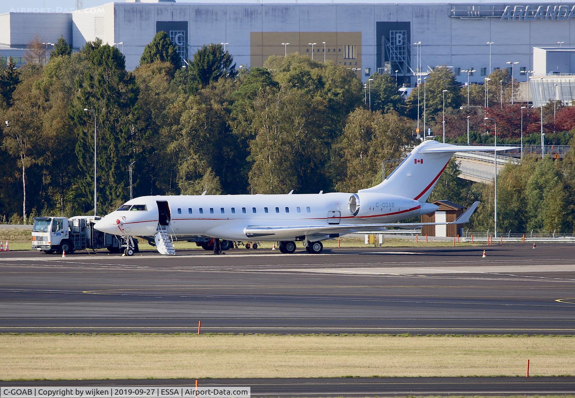C-GOAB, 2017 Bombardier BD-700-1A10 Global 6000 C/N 9794, Ramp M