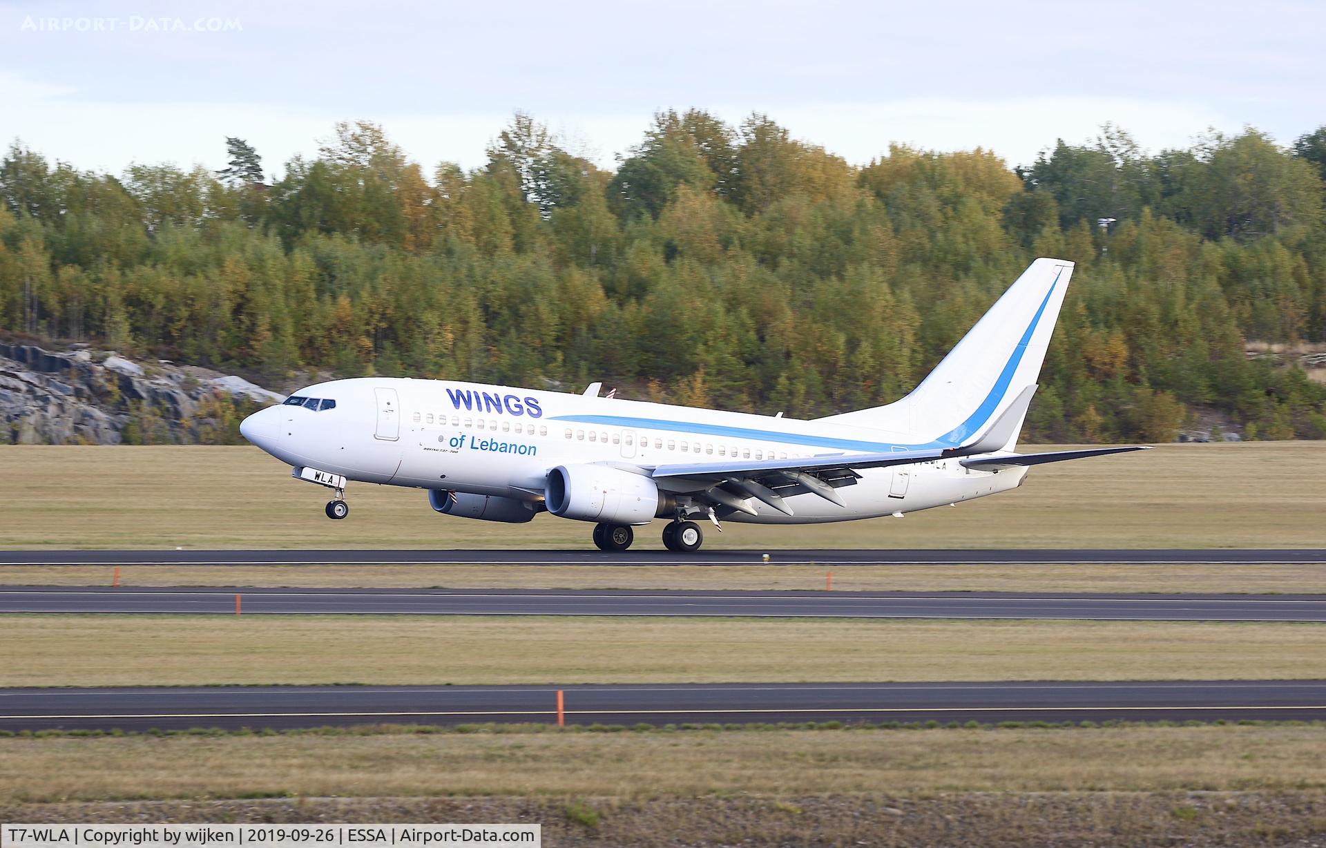 T7-WLA, 2008 Boeing 737-7Q8 C/N 35277, RWY 01R