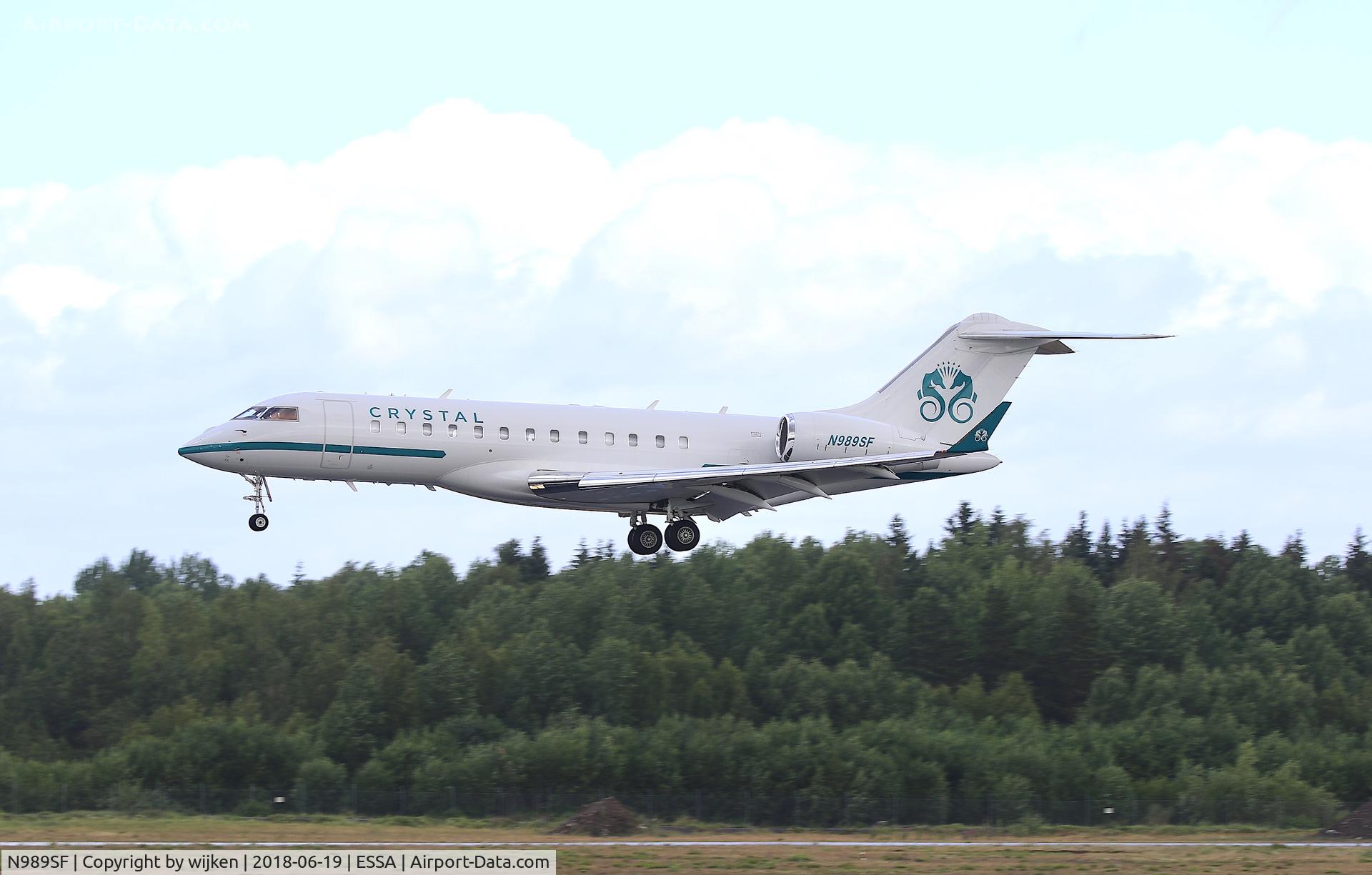 N989SF, 2007 Bombardier BD-700-1A10 Global Express XRS C/N 9234, RWY 26