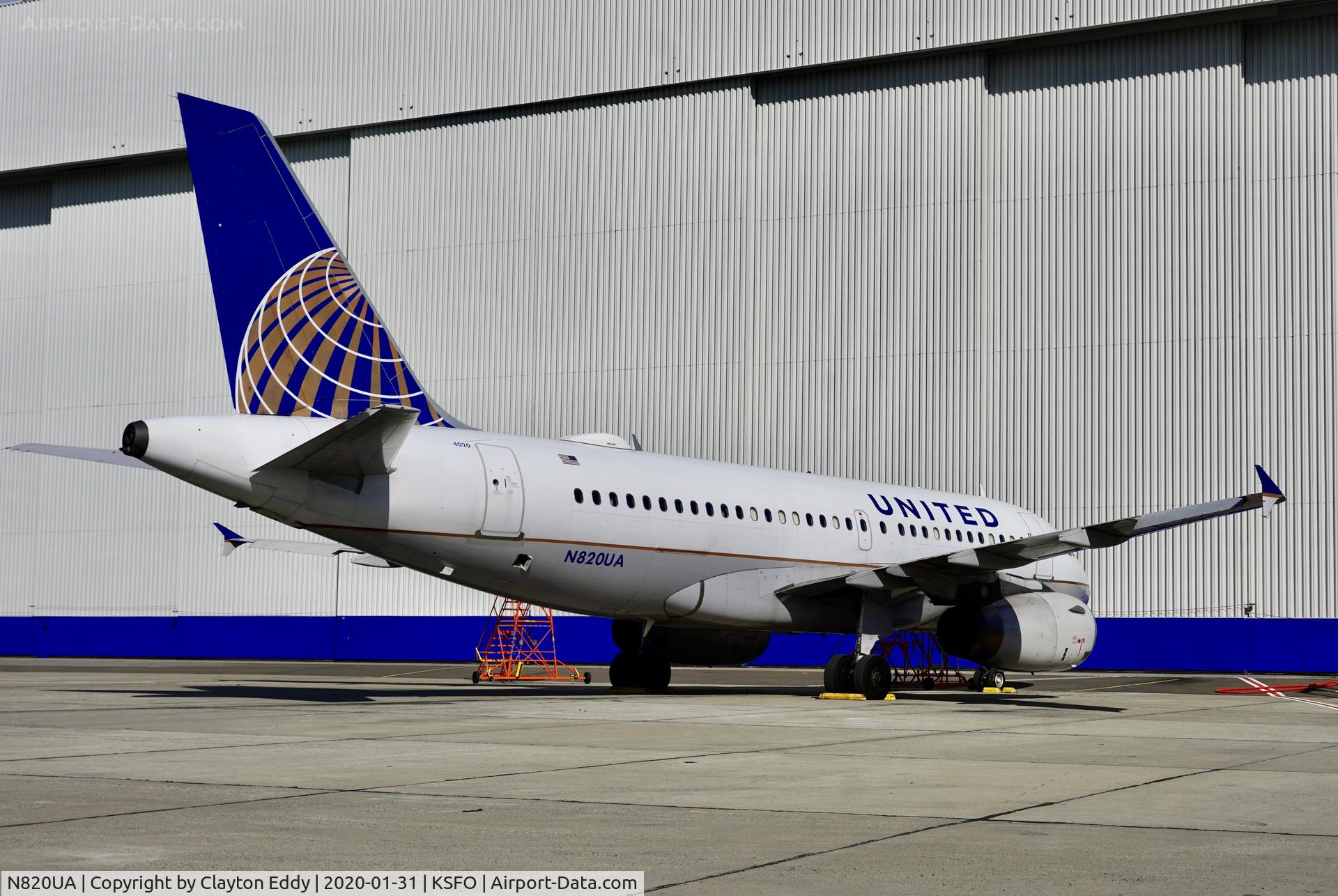 N820UA, 1998 Airbus A319-131 C/N 898, SFO 2020.
