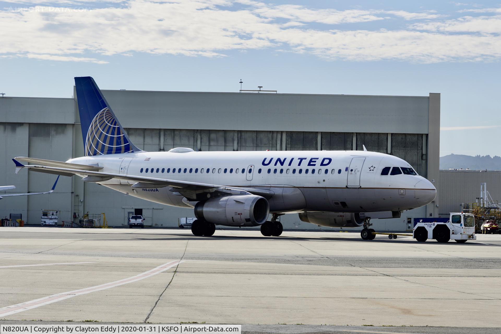 N820UA, 1998 Airbus A319-131 C/N 898, SFO 2020.