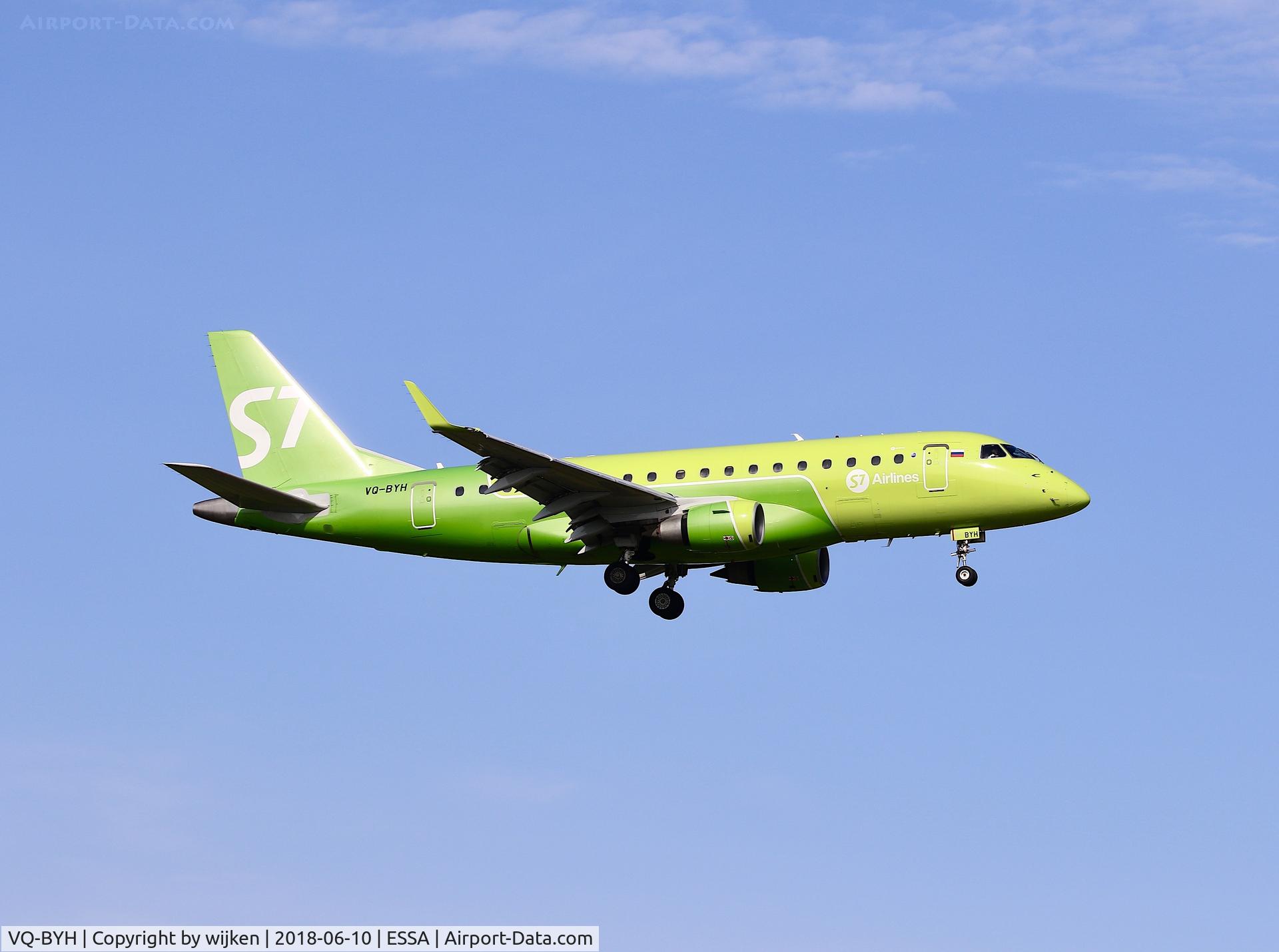 VQ-BYH, 2004 Embraer 170SU (ERJ-170-100SU) C/N 17000033, RWY 19L