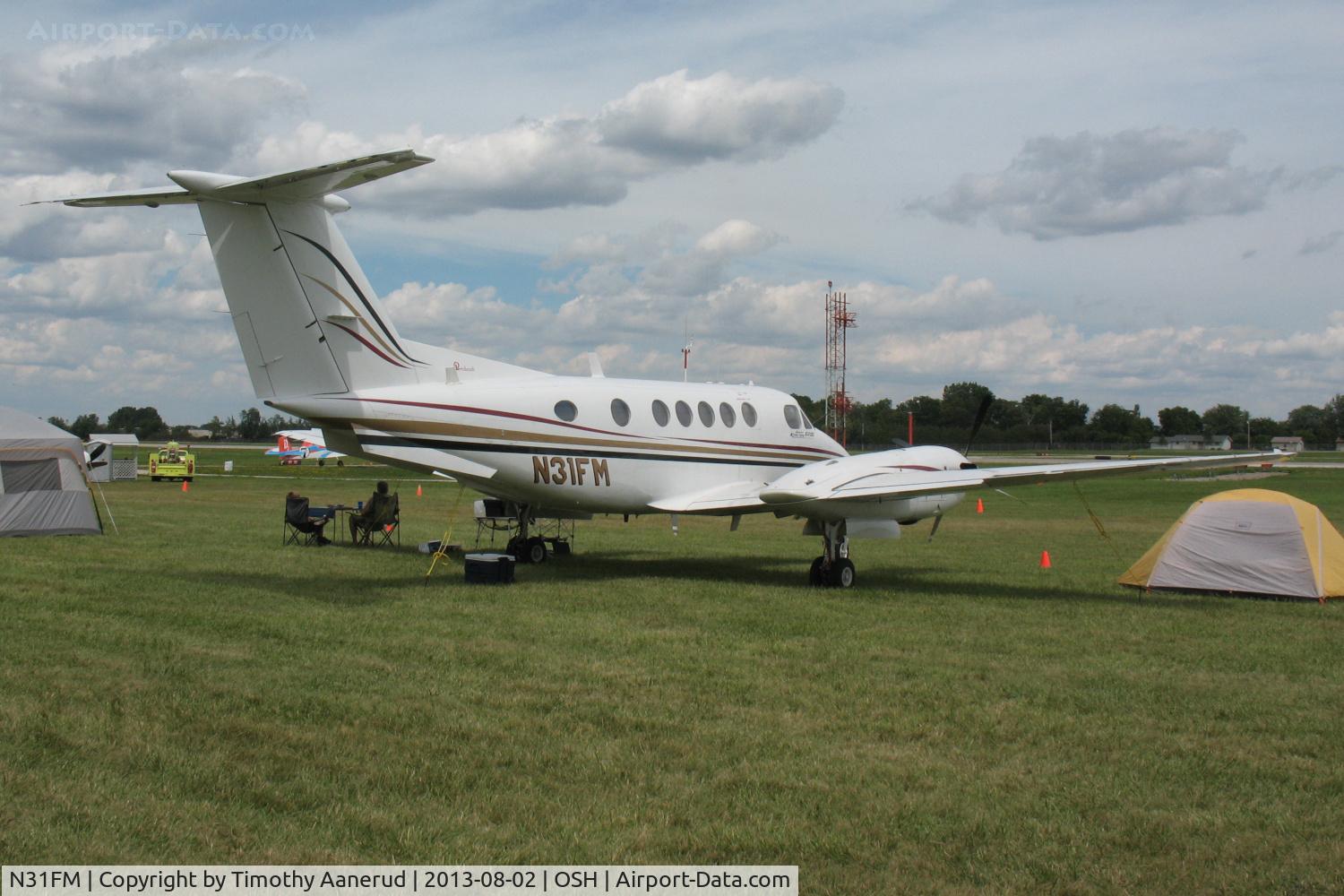 N31FM, 1981 Beech B200 King Air C/N BB-869, 1981 Beech B200, c/n: BB-869