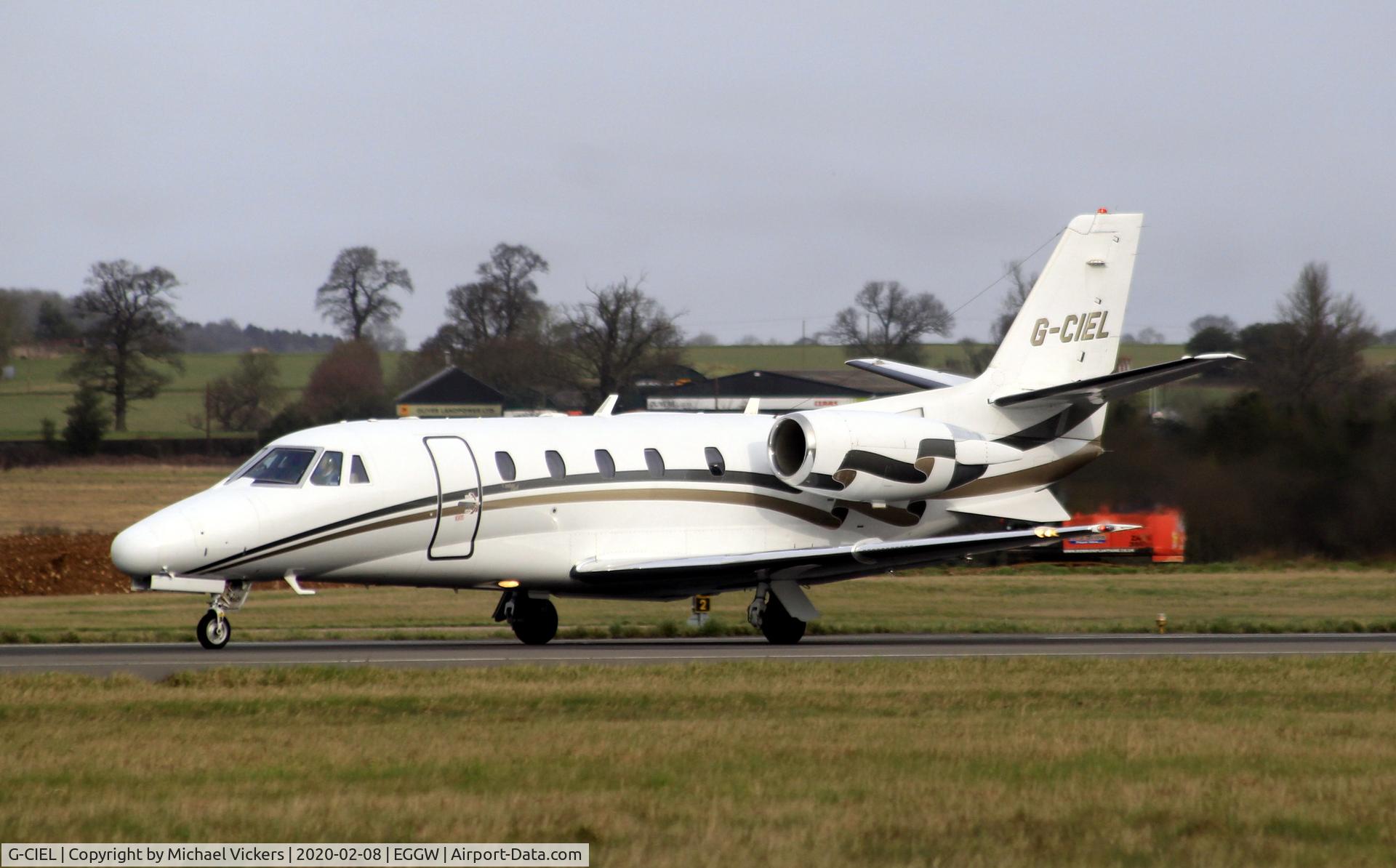 G-CIEL, 2002 Cessna 560XL Citation Excel C/N 560-5247, departing runway 26