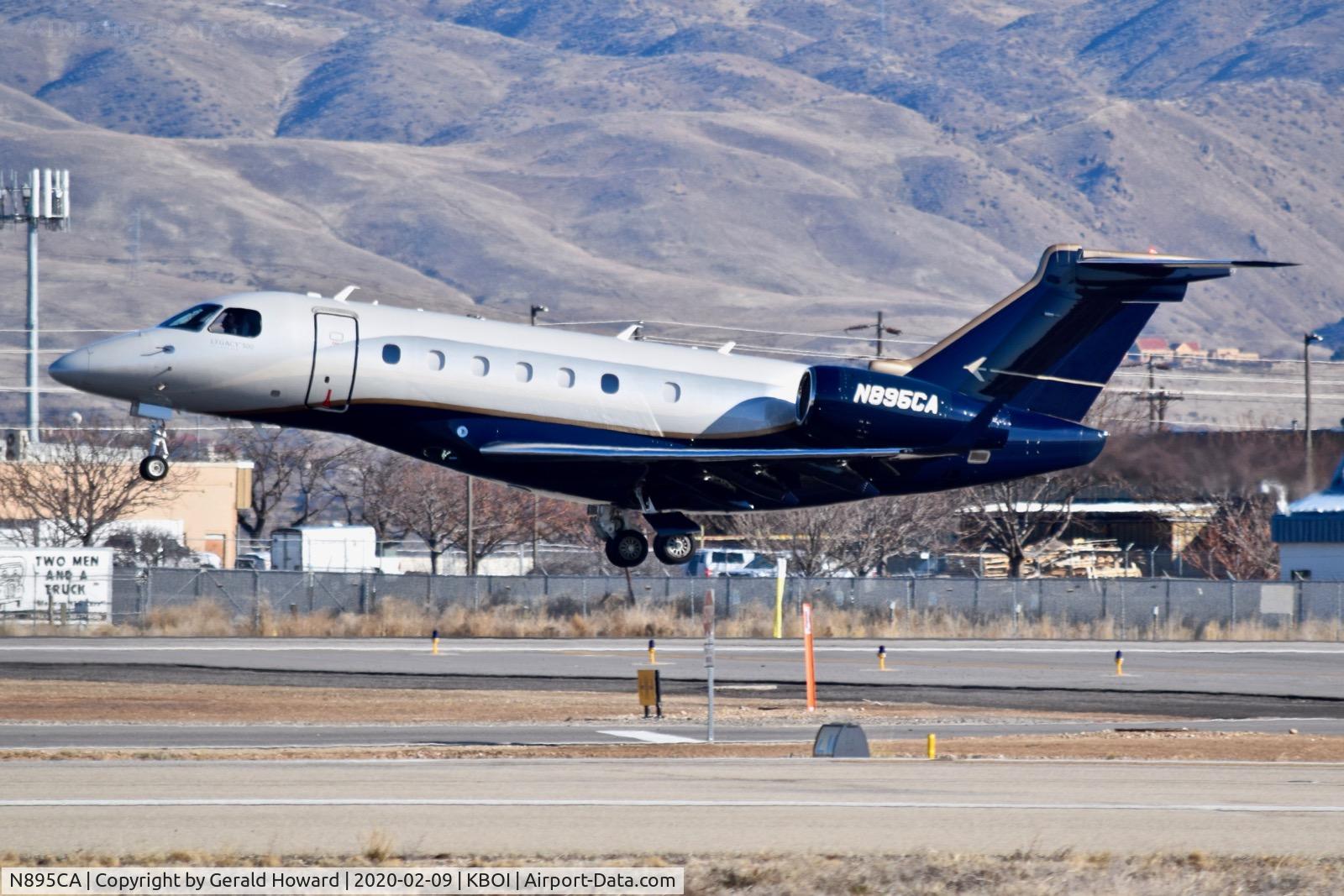 N895CA, 2016 Embraer EMB-550 Legacy 500 C/N 55000042, Landing 28R.