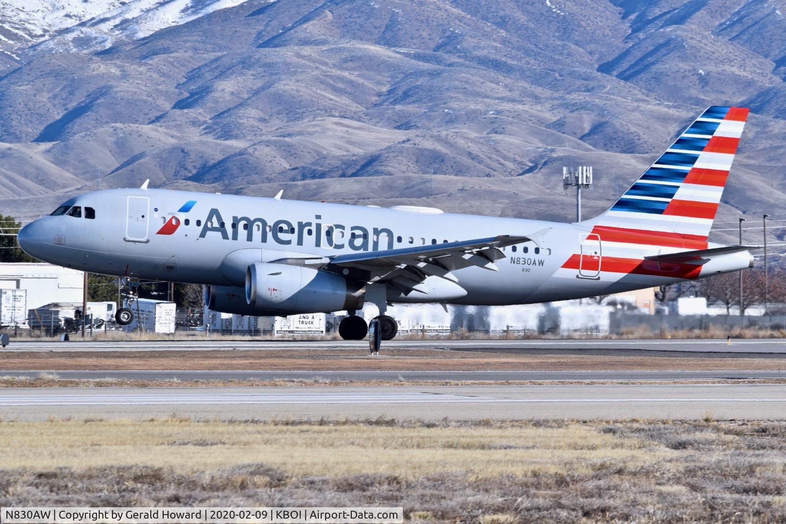 N830AW, 2001 Airbus A319-132 C/N 1565, Landing 28R.