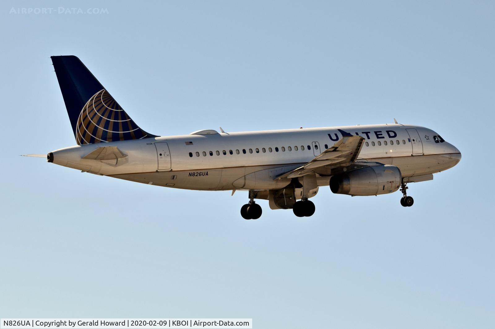 N826UA, 1999 Airbus A319-131 C/N 989, Departing BOI.