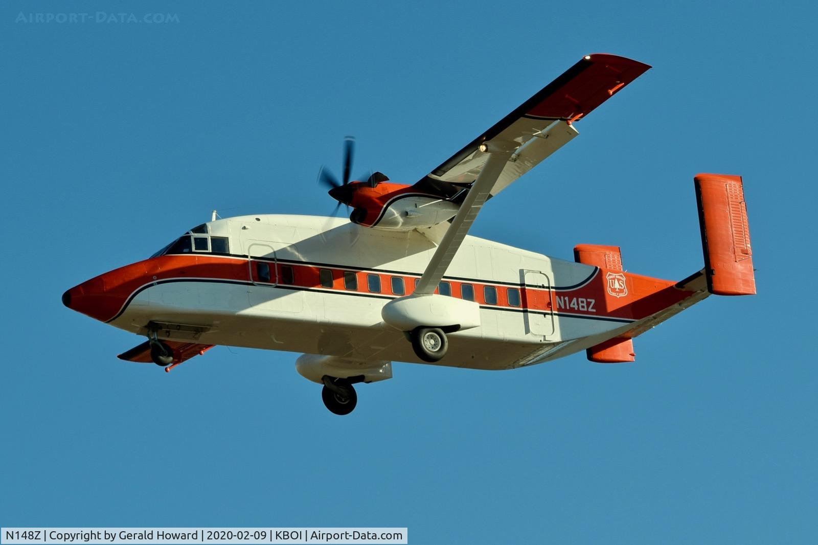N148Z, 1998 Short SD3-60 (C-23C) C/N SH3428, Landing 28R.