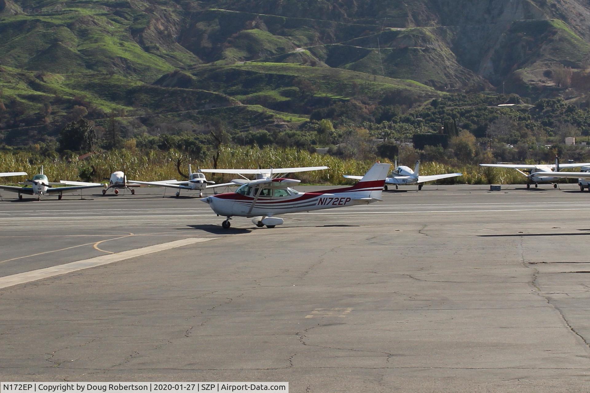 N172EP, 1976 Cessna 172N C/N 17267932, 1976 Cessna 172N SKYHAWK, Lycoming O-360-H2AD 160 Hp, taxi