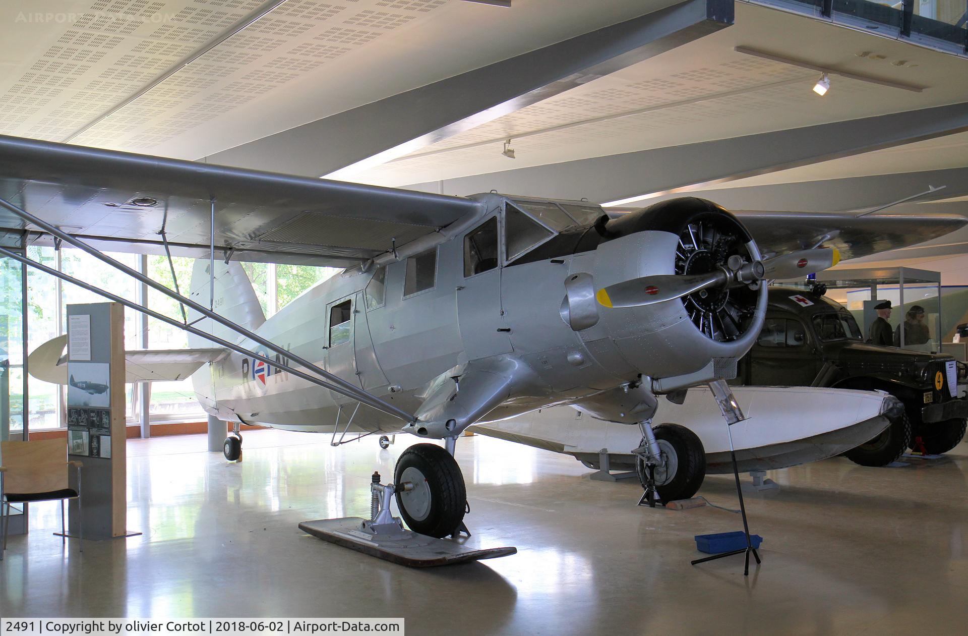 2491, 1941 Noorduyn Norseman IV C/N 64, Norway armed forces aircraft museum