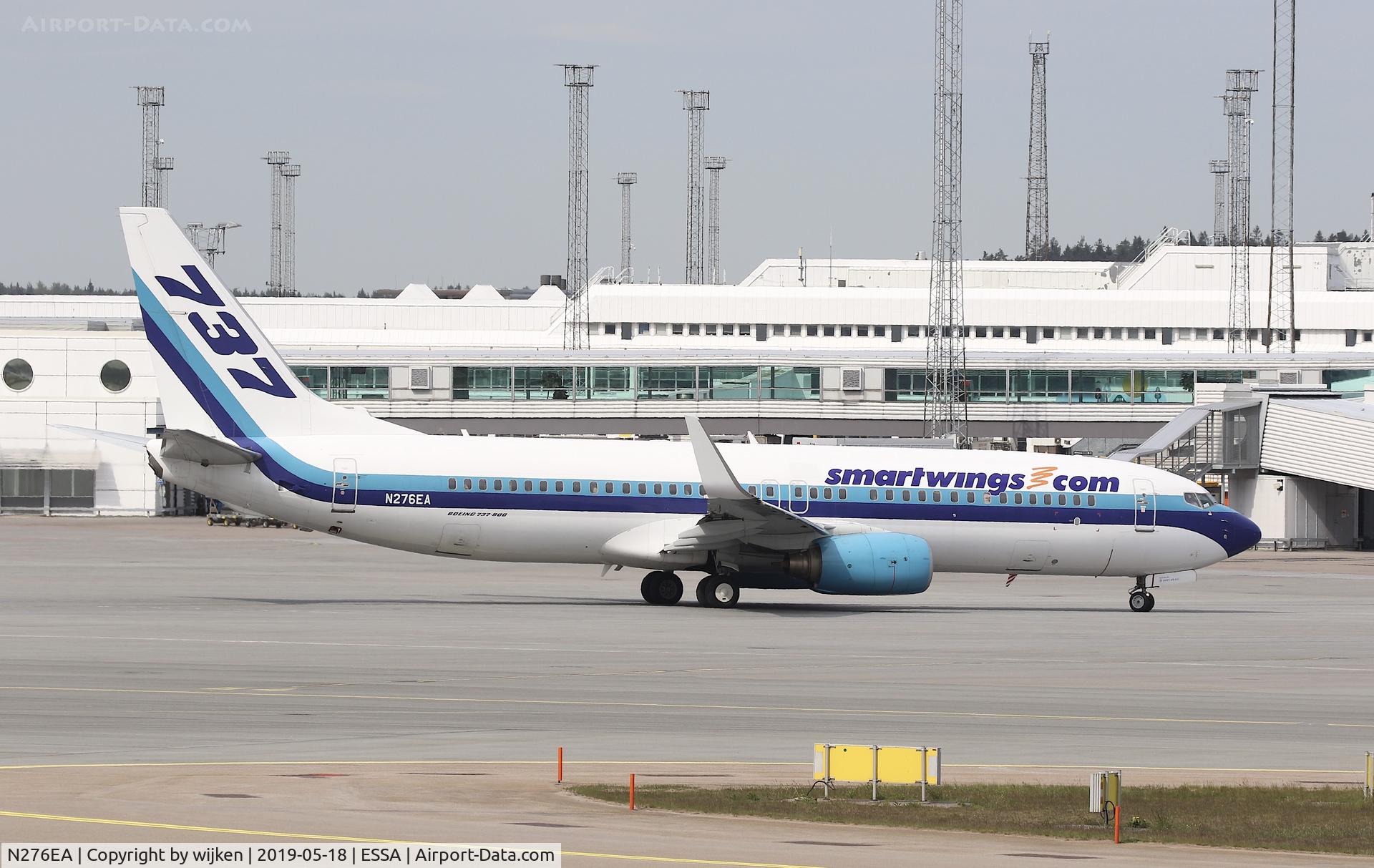 N276EA, 2006 Boeing 737-8AL C/N 35070, Terminal 2