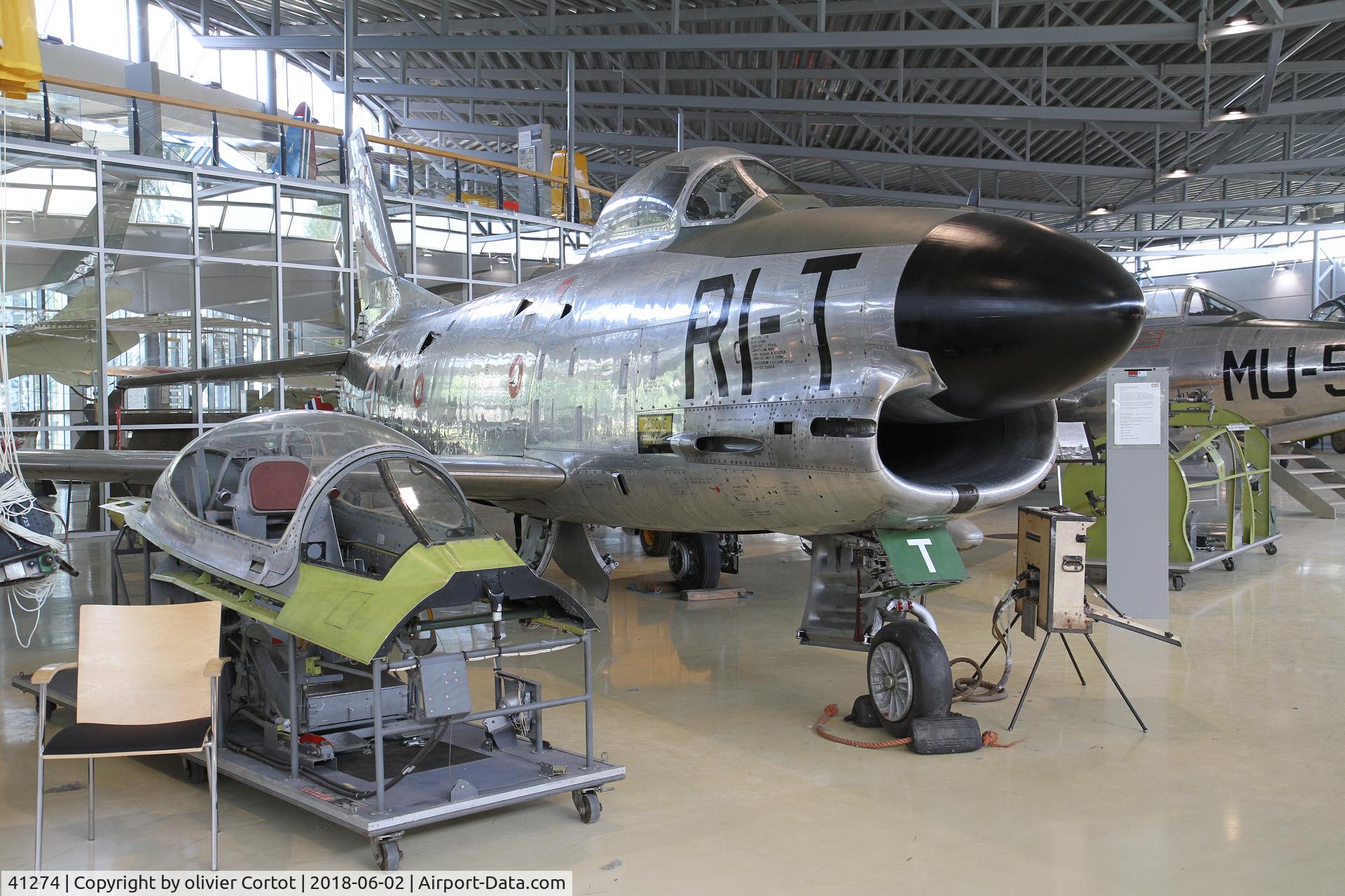 41274, 1954 North American F-86K Sabre C/N 213-44, the other side