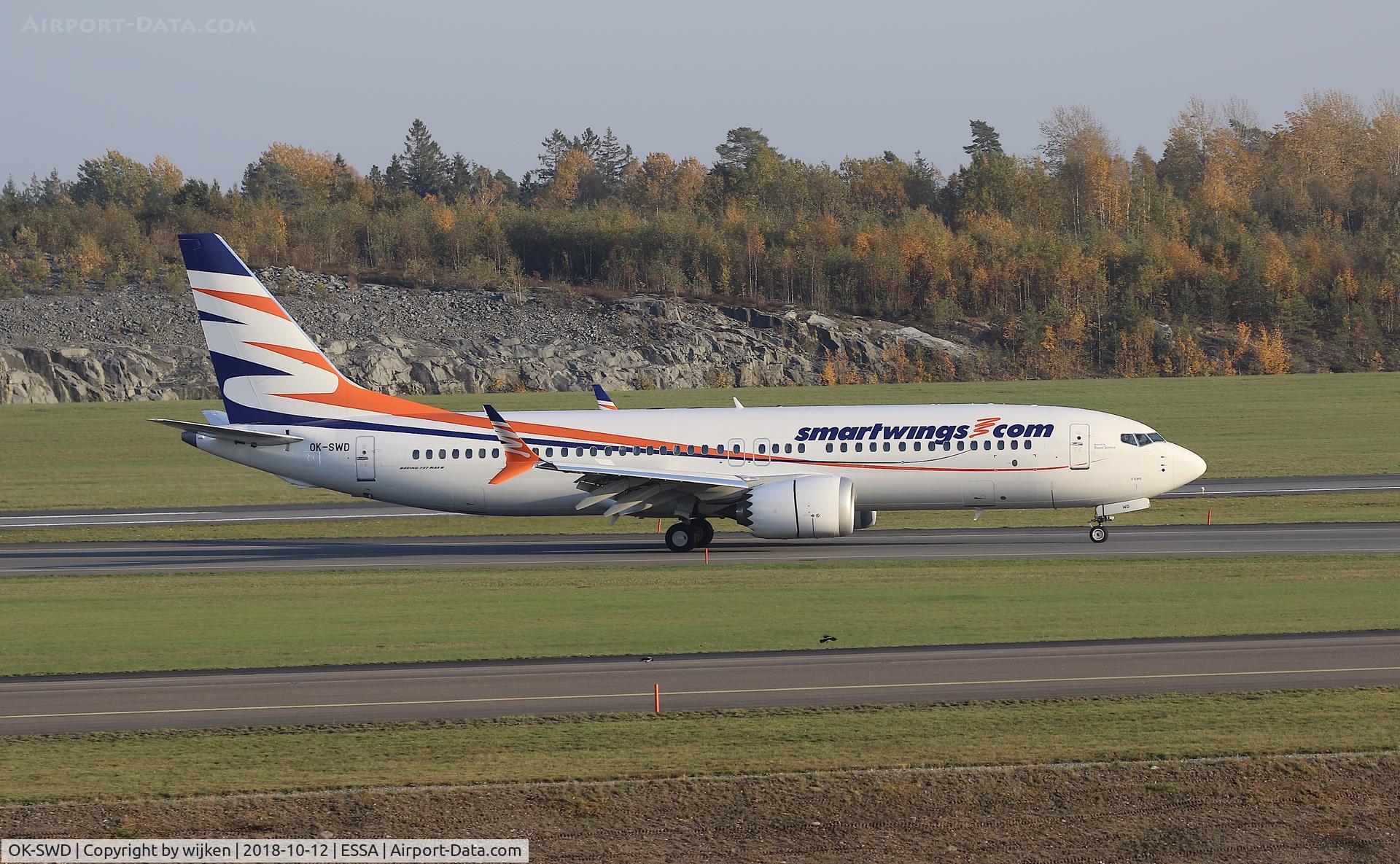 OK-SWD, 2018 Boeing 737-8 MAX C/N 43557, RWY 19L
