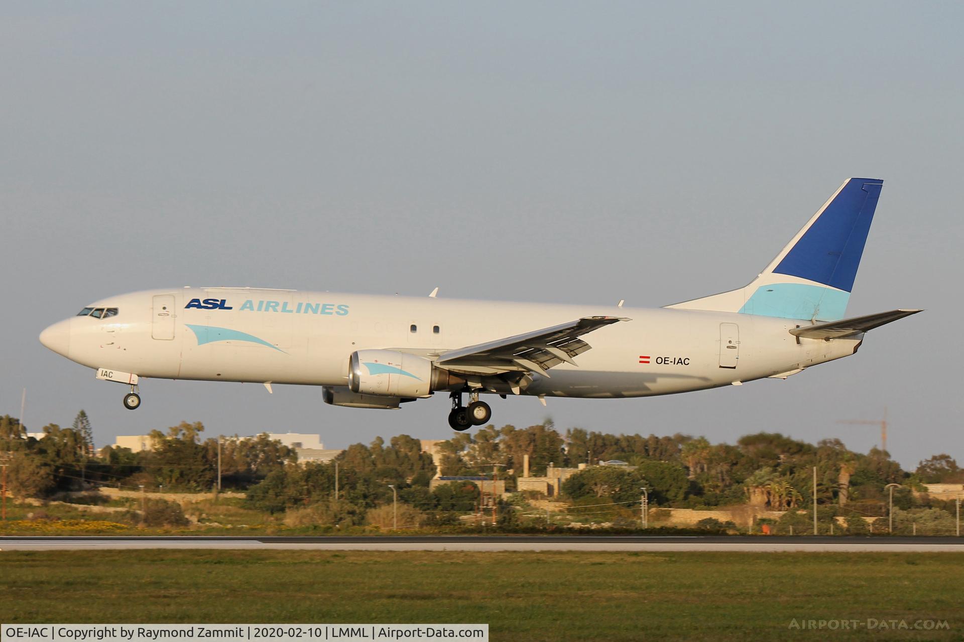 OE-IAC, 1998 Boeing 737-4M0 C/N 29202, B737-400 OE-IAC ASL Airlines Belgium