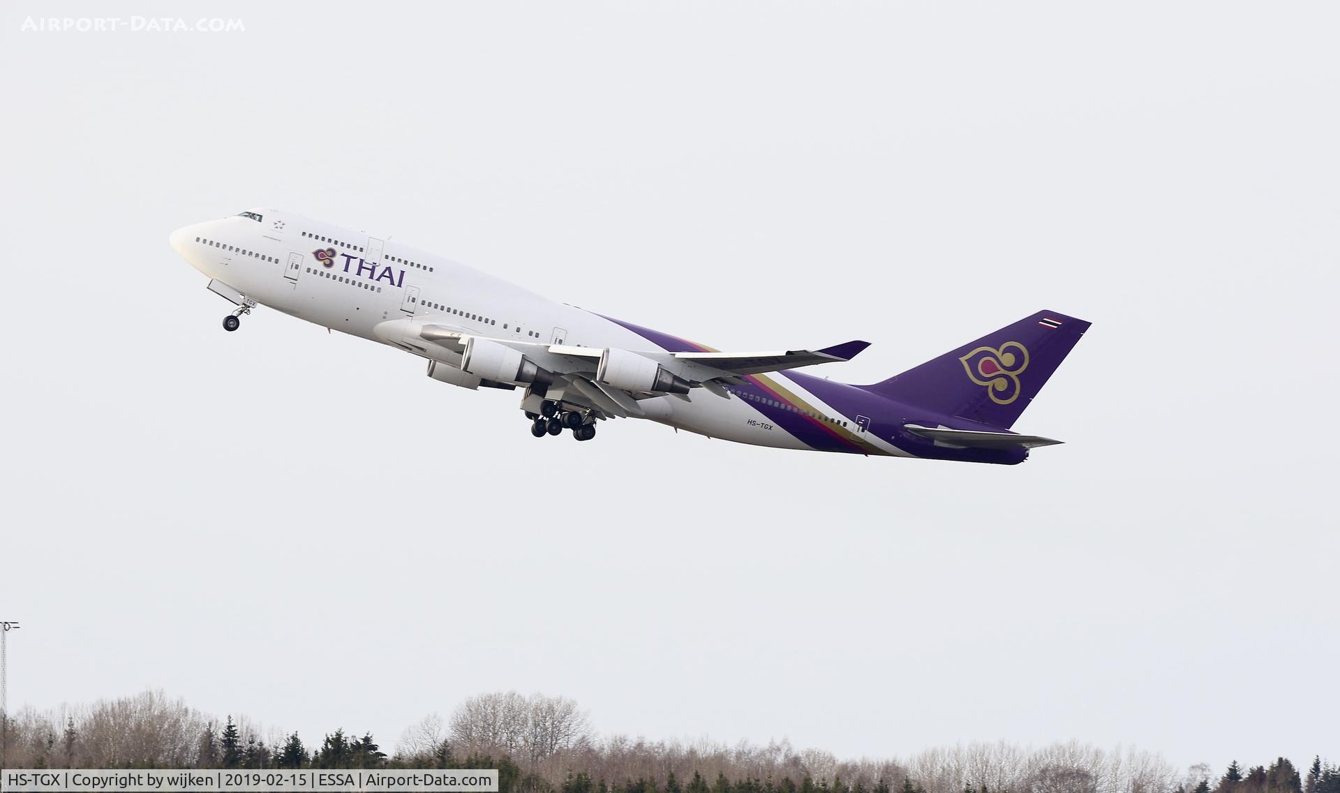 HS-TGX, 1997 Boeing 747-4D7 C/N 27725, RWY 19R