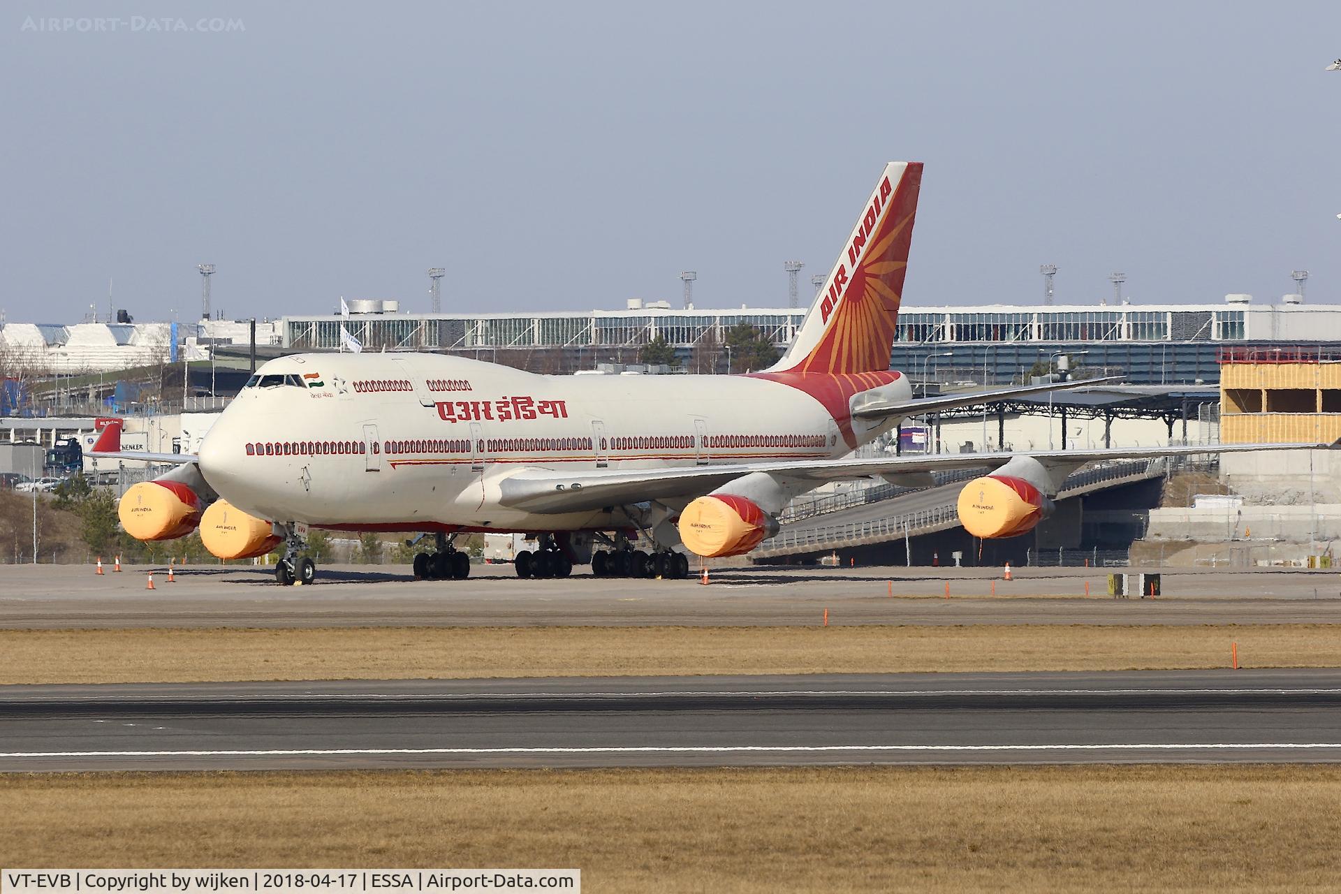 VT-EVB, 1996 Boeing 747-437 C/N 28095, Ramp M