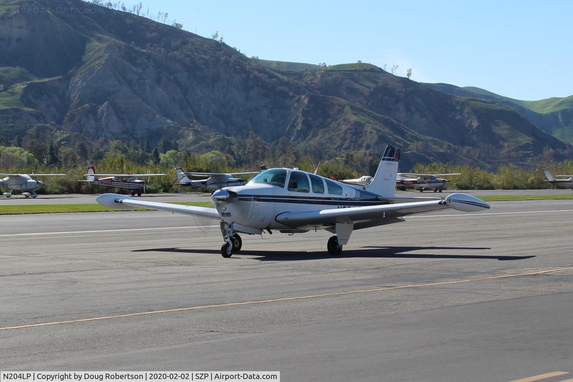 N204LP, 1988 Beech F33A Bonanza C/N CE-1262, 1988 Beech F33A BONANZA, Continental IO-520 285 Hp, 6 seats, 34 were built in this long fuselage version, taxi