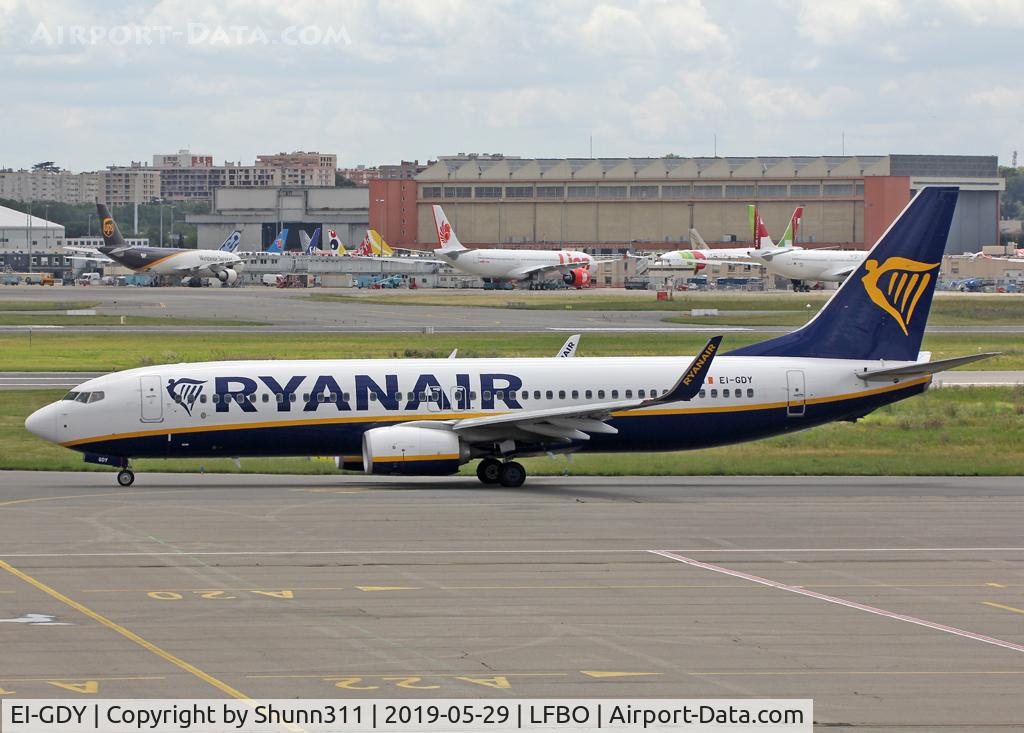 EI-GDY, 2018 Boeing 737-800 C/N 44818, Taxiing holding point rwy 32R for departure from November 2