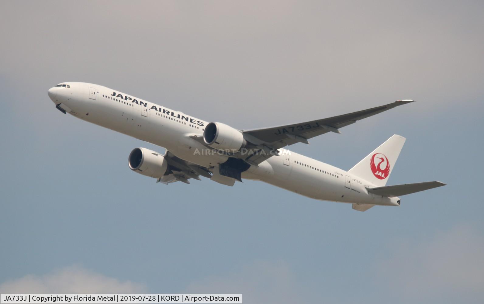 JA733J, 2005 Boeing 777-346/ER C/N 32432, ORD 2019