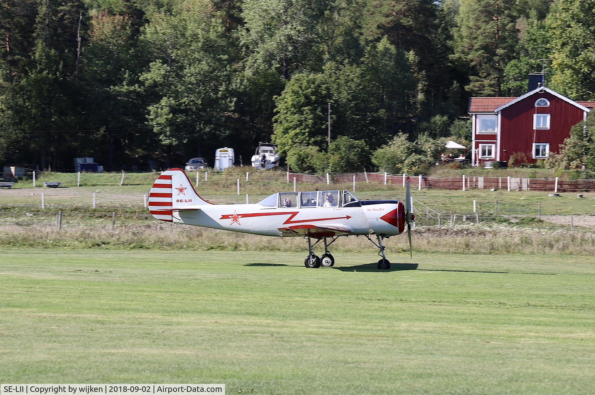 SE-LII, 1986 Bacau Yak-52 C/N 867015, Vallentuna