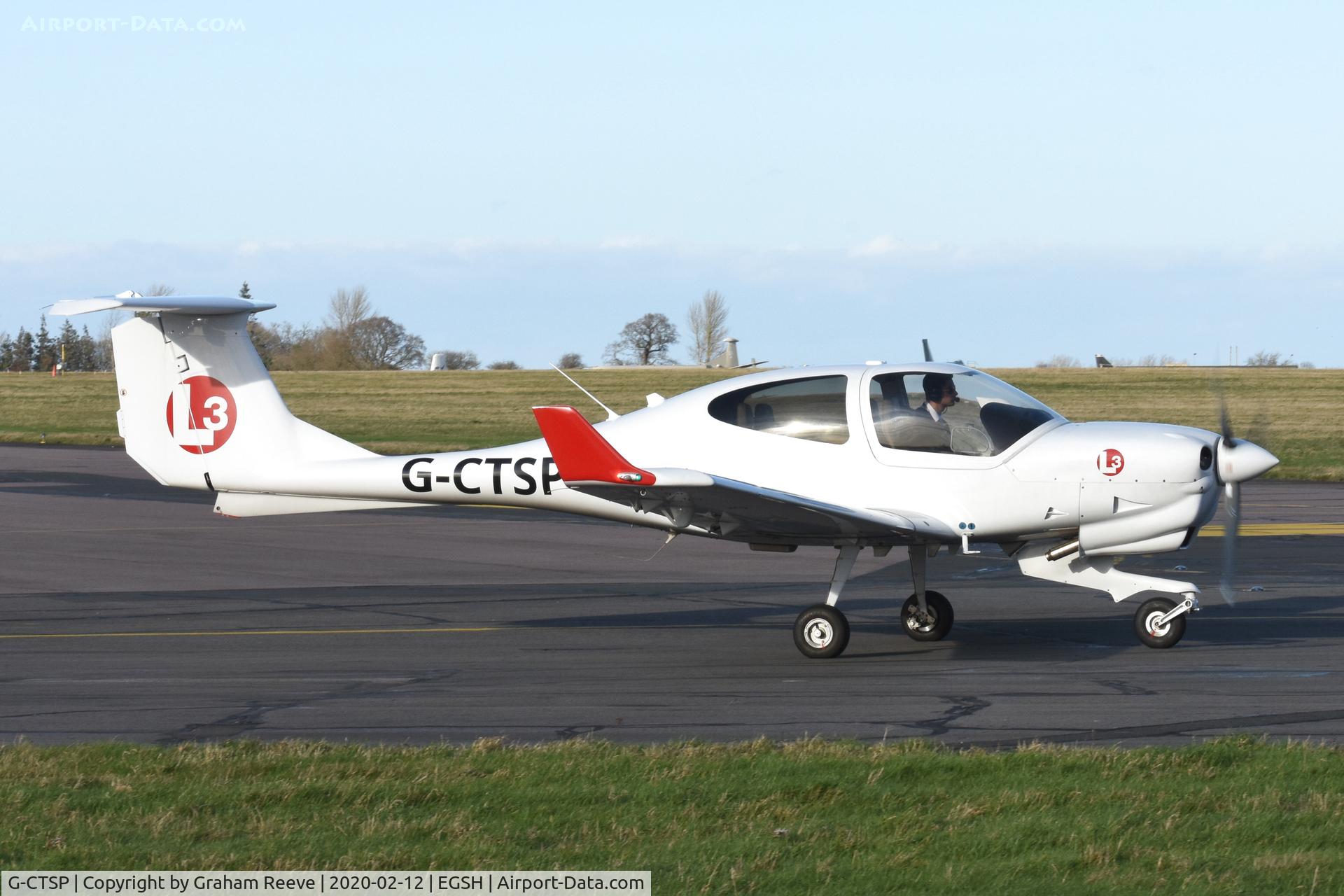 G-CTSP, 2016 Diamond DA-40NG Diamond Star C/N 40.N309, Departing from Norwich.