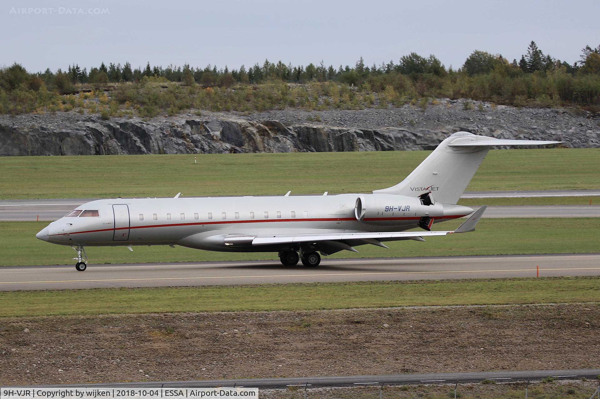 9H-VJR, 2014 Bombardier BD-700-1A10 Global 6000 C/N 9703, Taxiway W