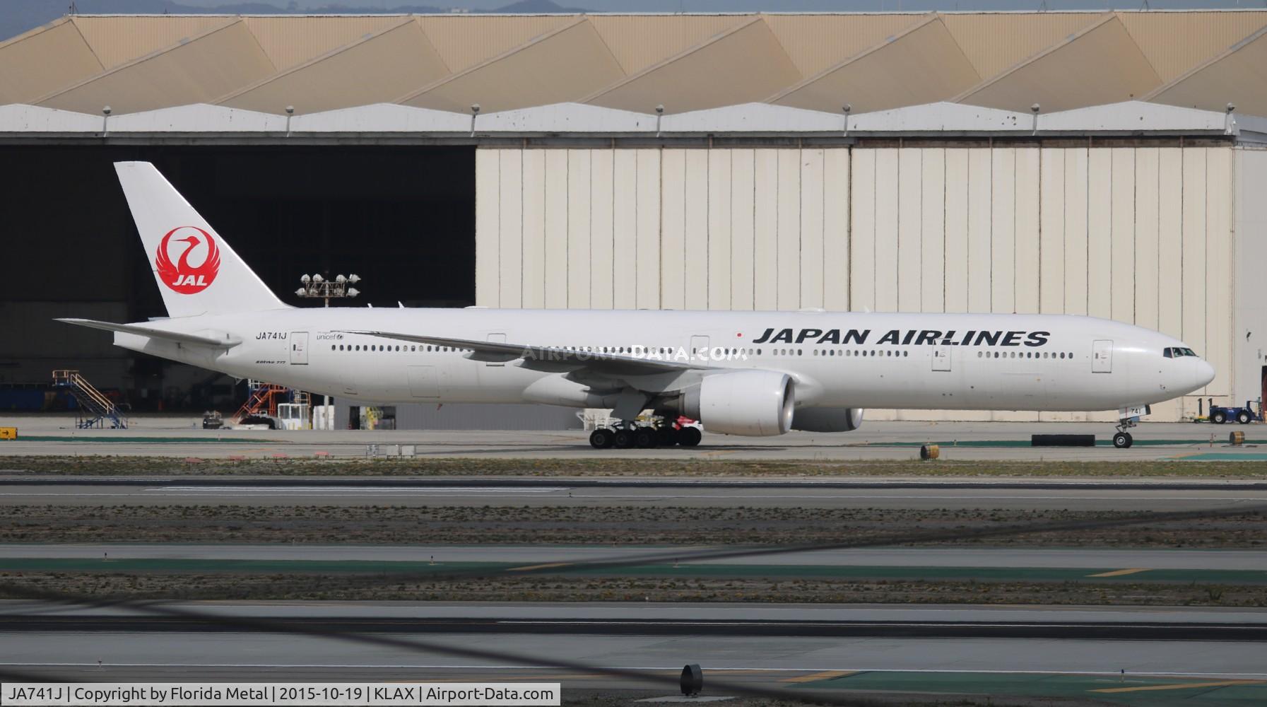 JA741J, 2009 Boeing 777-346/ER C/N 36128, LAX 2015