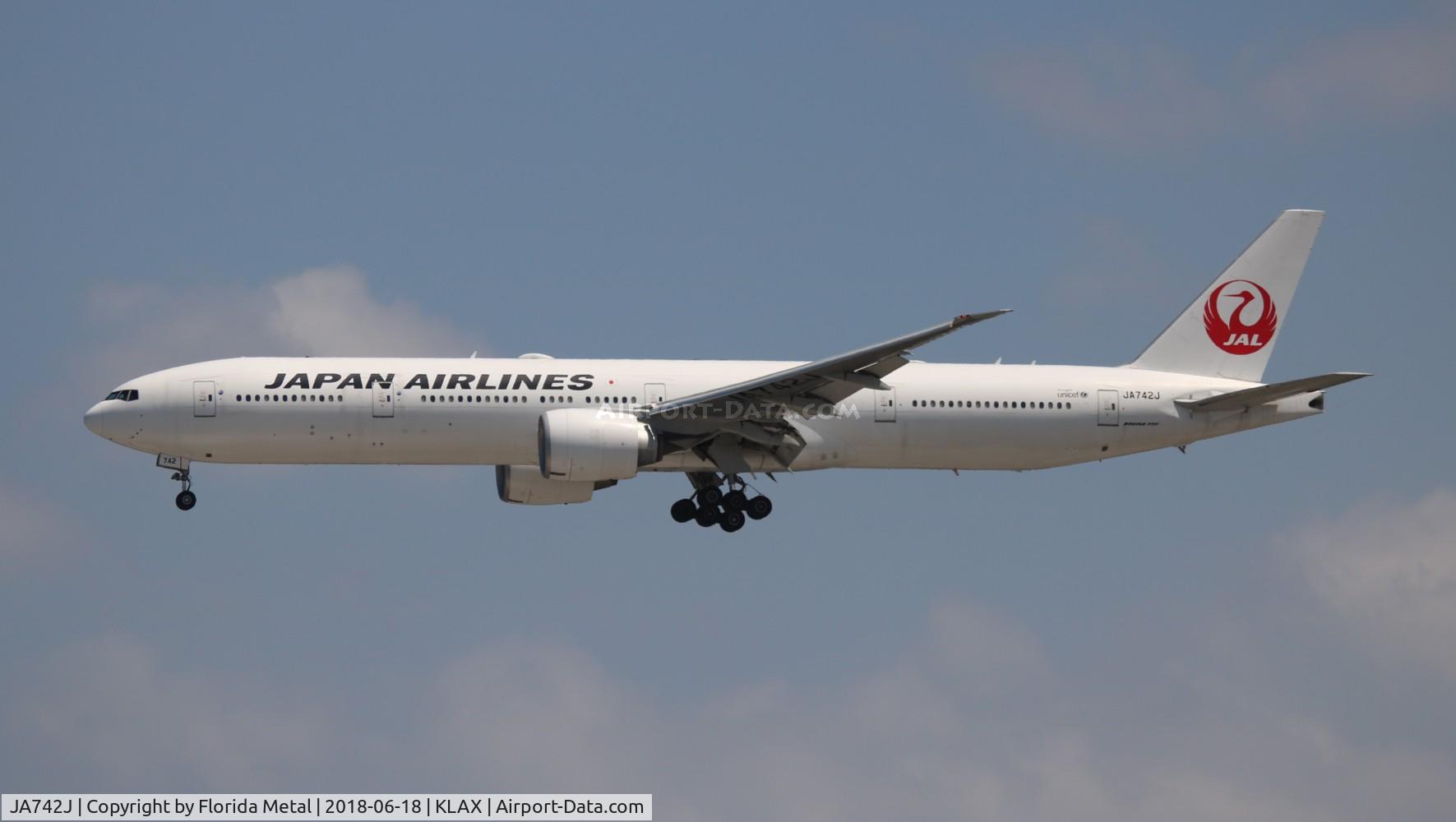 JA742J, 2009 Boeing 777-346/ER C/N 36129, LAX 2018