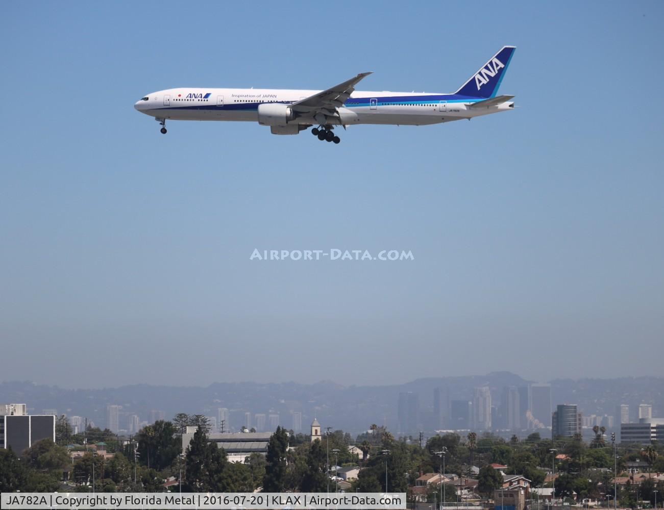 JA782A, 2007 Boeing 777-381/ER C/N 33416/691, LAX 2016