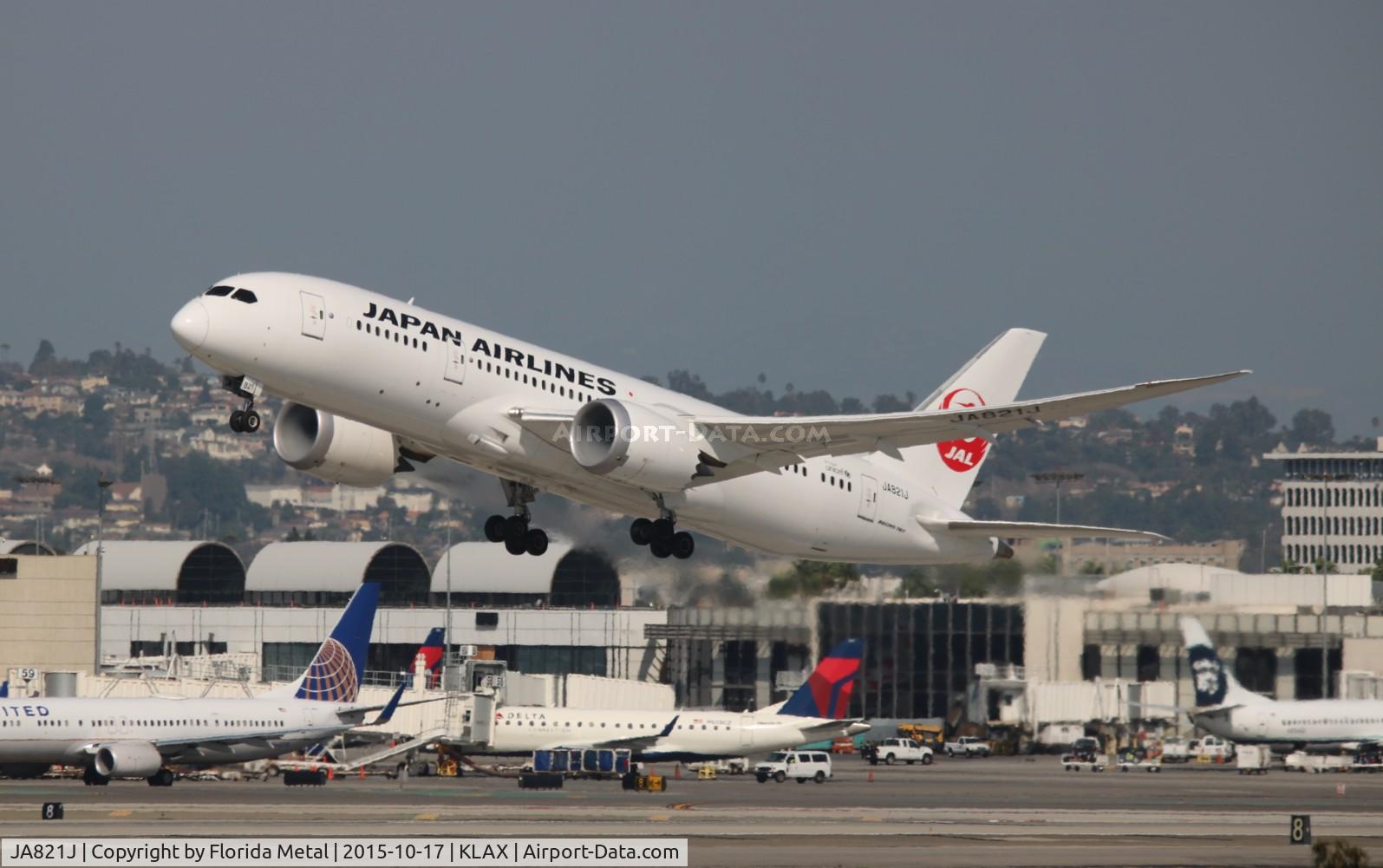 JA821J, 2010 Boeing 787-8 Dreamliner C/N 34831, LAX 2015