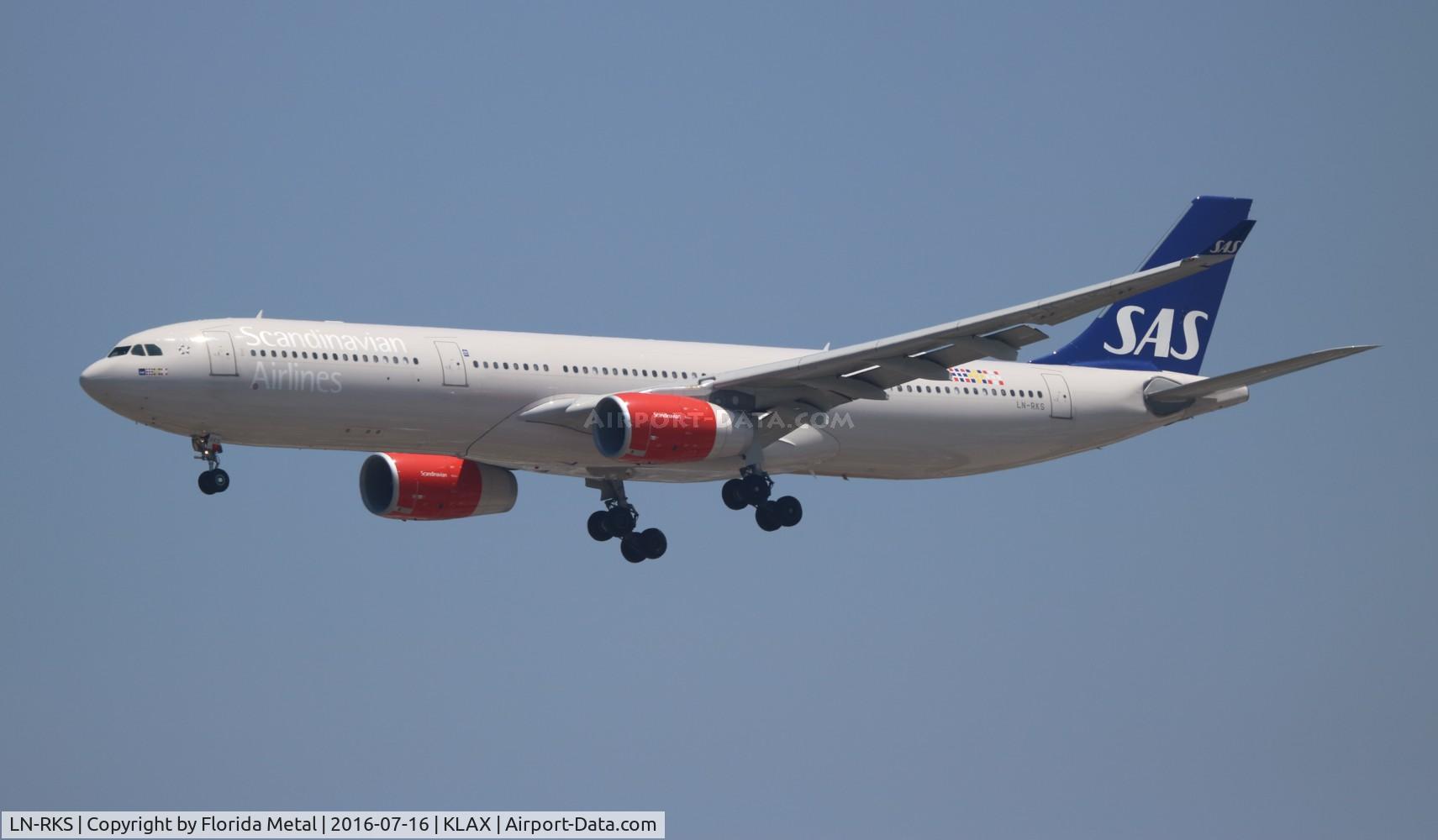 LN-RKS, 2015 Airbus A330-343E C/N 1665, LAX 2016