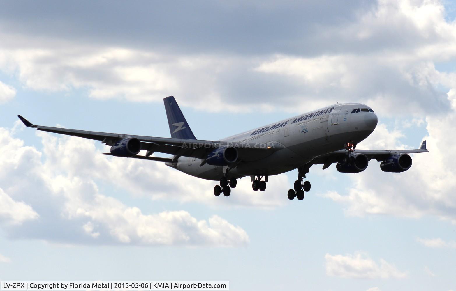 LV-ZPX, 1994 Airbus A340-211 C/N 080, MIA 2013