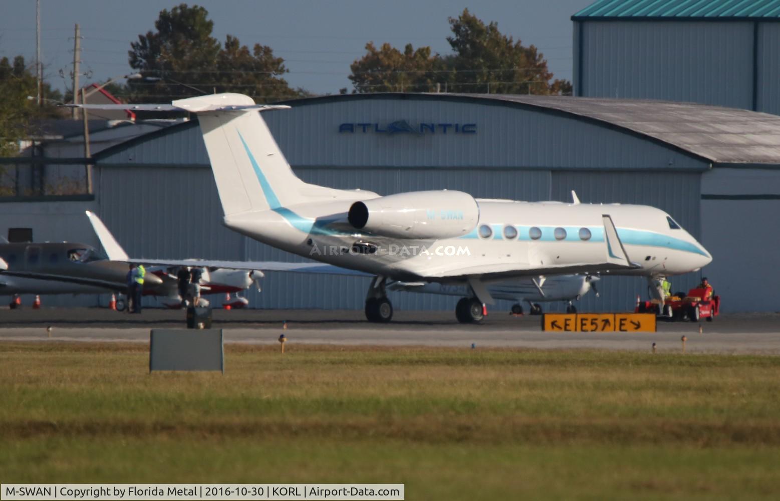 M-SWAN, 2009 Gulfstream Aerospace GIV-X (G450) C/N 4181, NBAA 2016