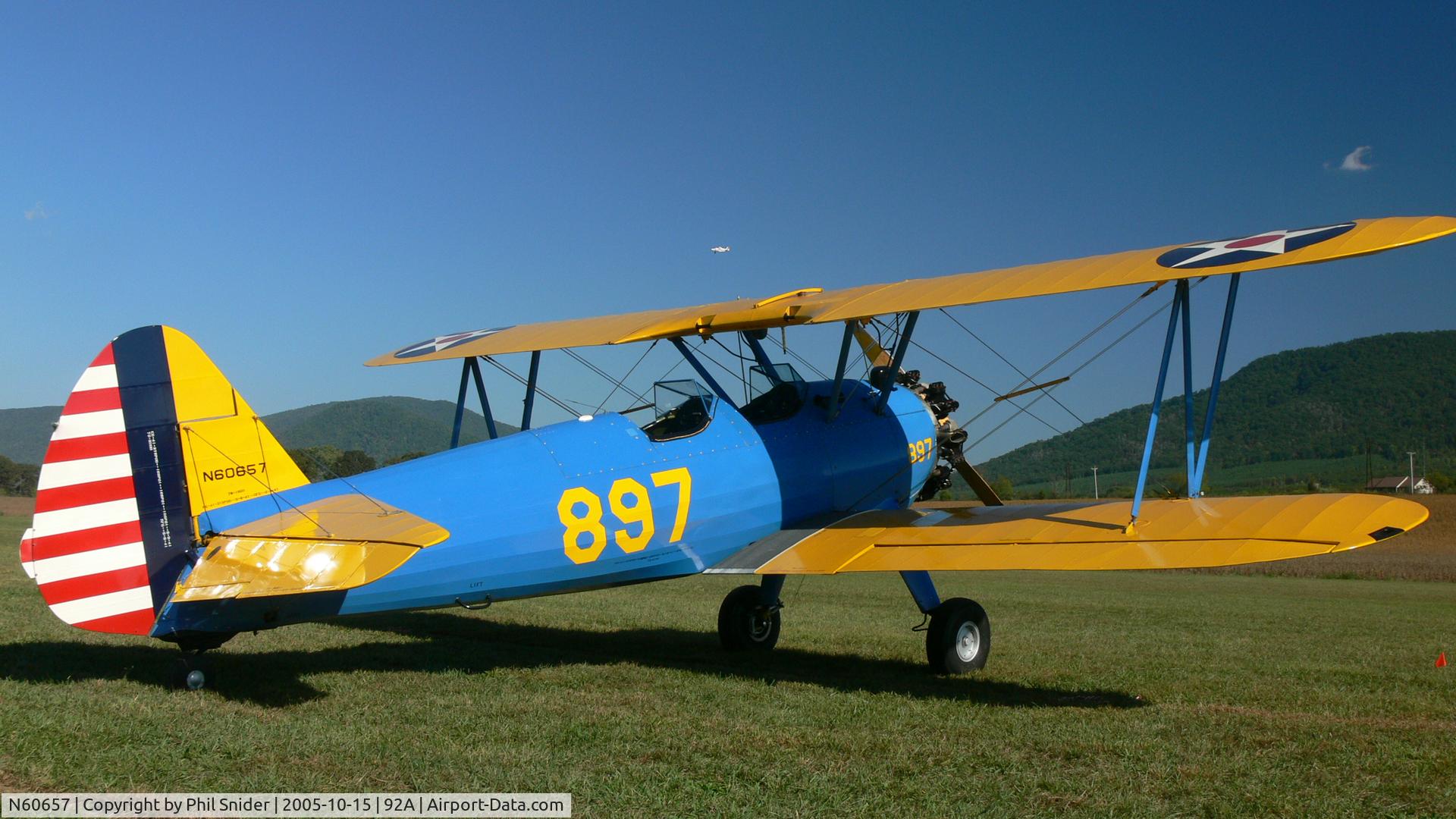 N60657, 1941 Boeing A75N1(PT17) C/N 75-897, Chilhowee Gliderport Octoberfest 2005.  Benton TN