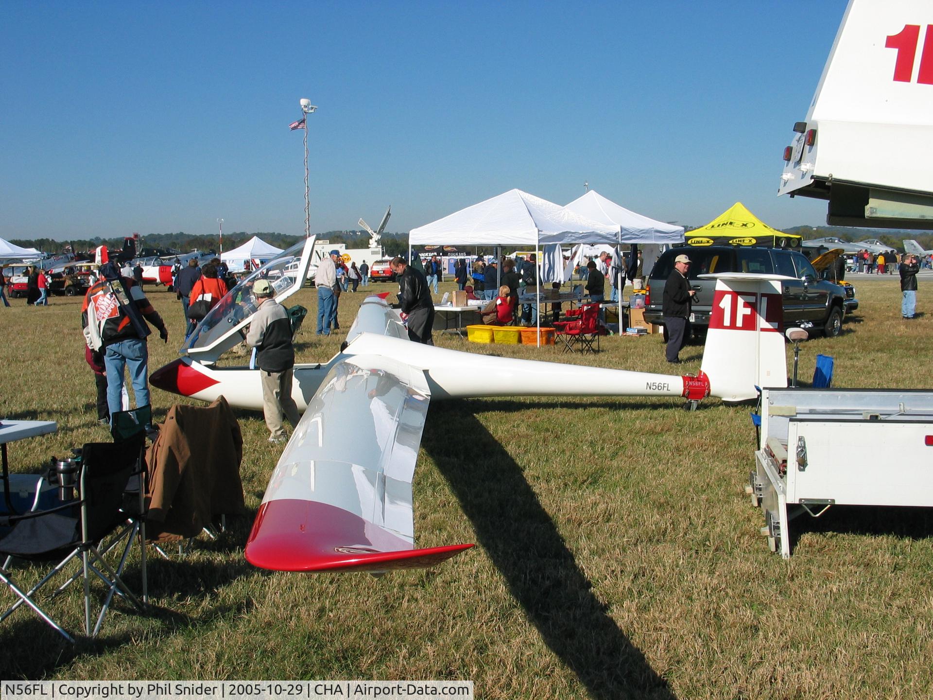 N56FL, 2002 Glasflugel 304 CZ-17 C/N 58-17, At CHA airshow Oct 29, 2005