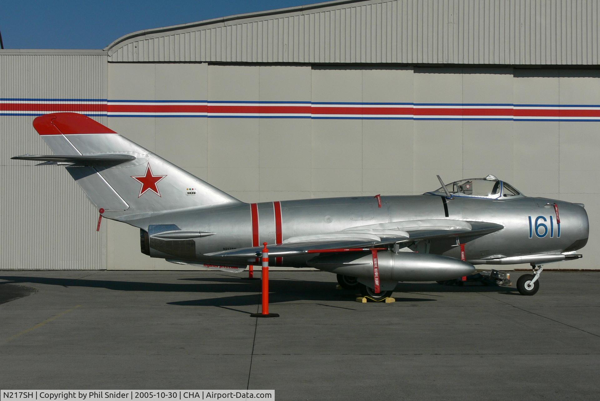 N217SH, 1959 PZL-Mielec Lim-5 (MiG-17F) C/N 1C1611, At CHA airshow Oct 30, 2005