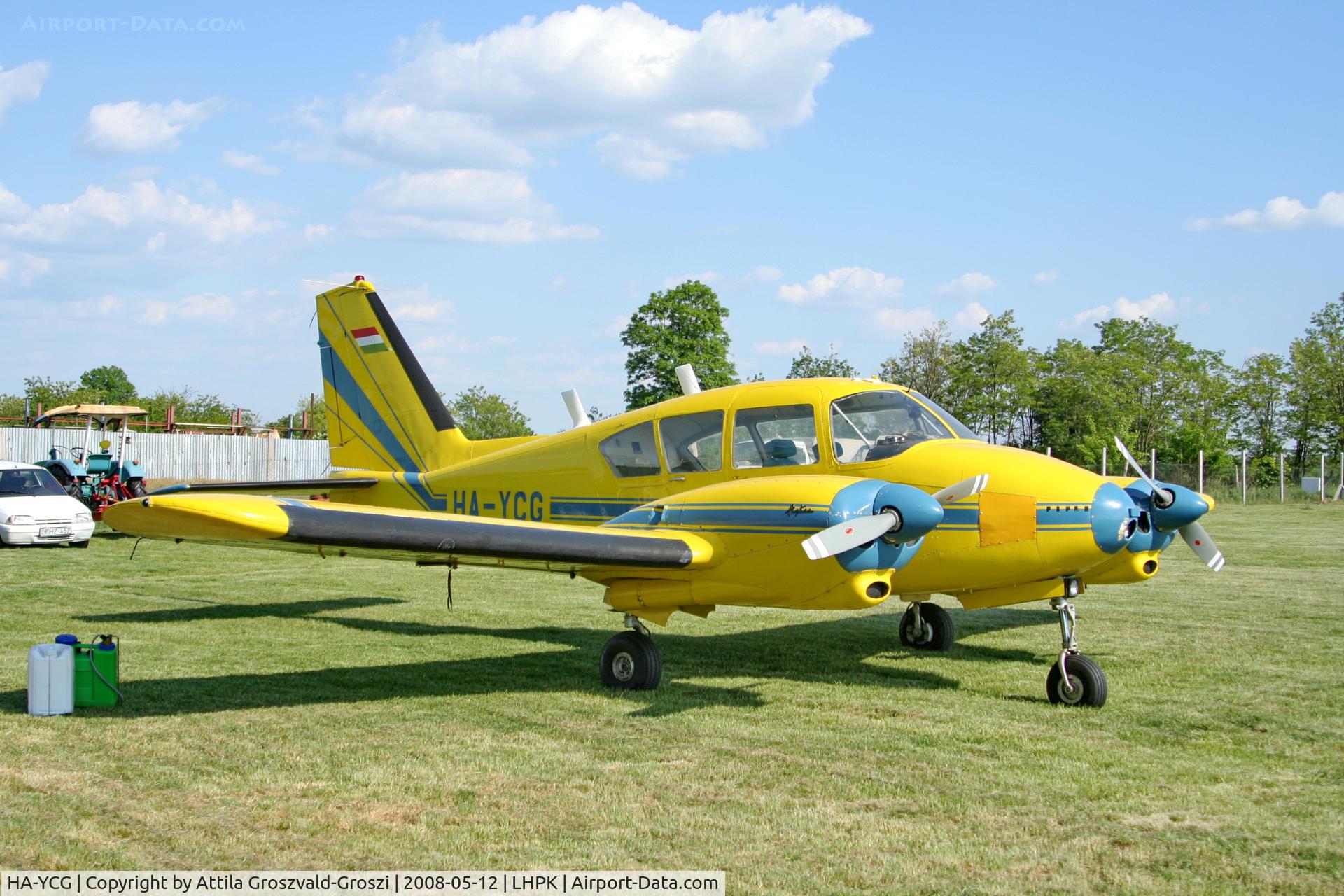 HA-YCG, 1960 Piper PA-23-250 Aztec C/N 27-334, LHPK - Papkutapuszta Airfield, Hungary