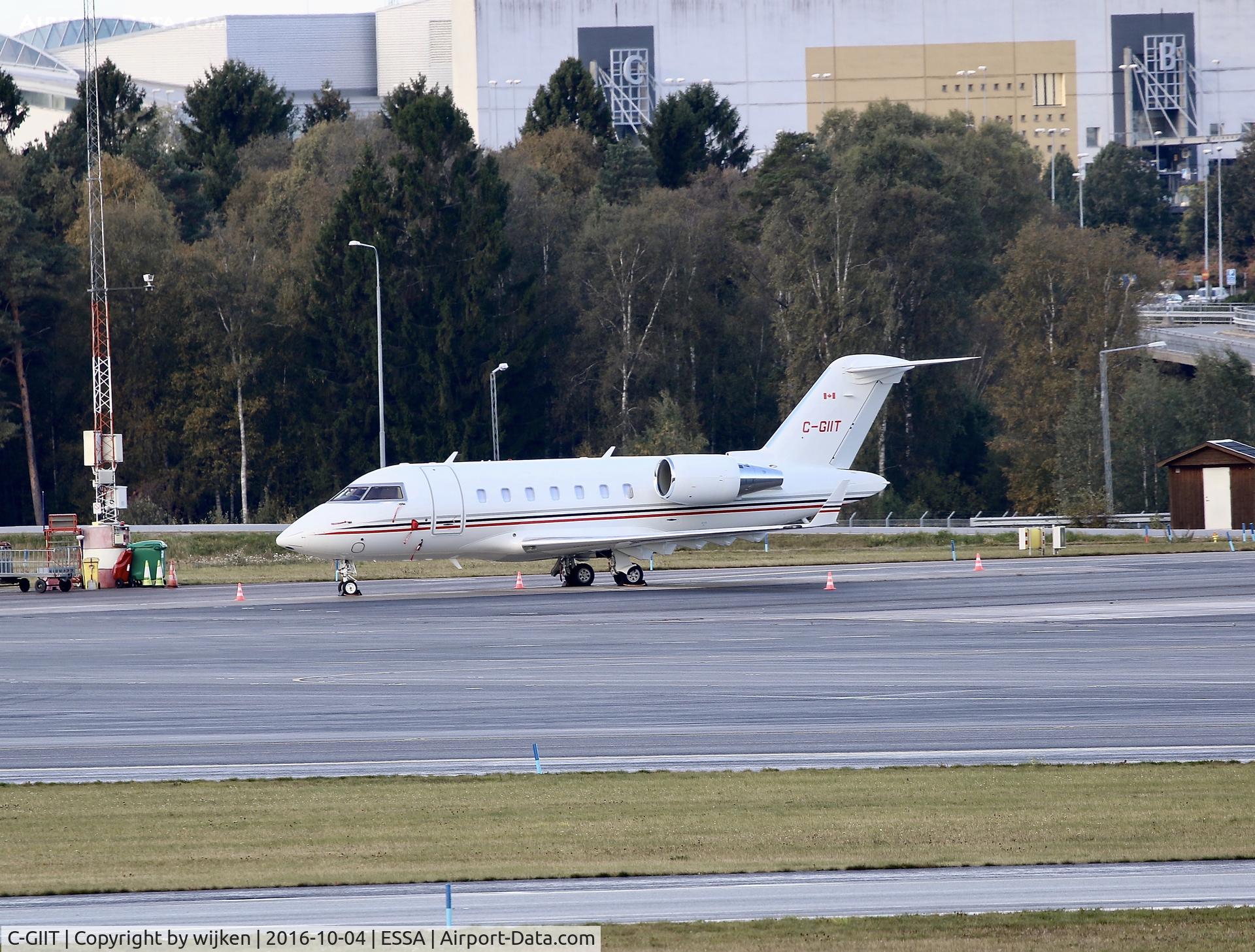 C-GIIT, 2012 Bombardier Challenger 605 (CL-600-2B16) C/N 5921, Ramp M