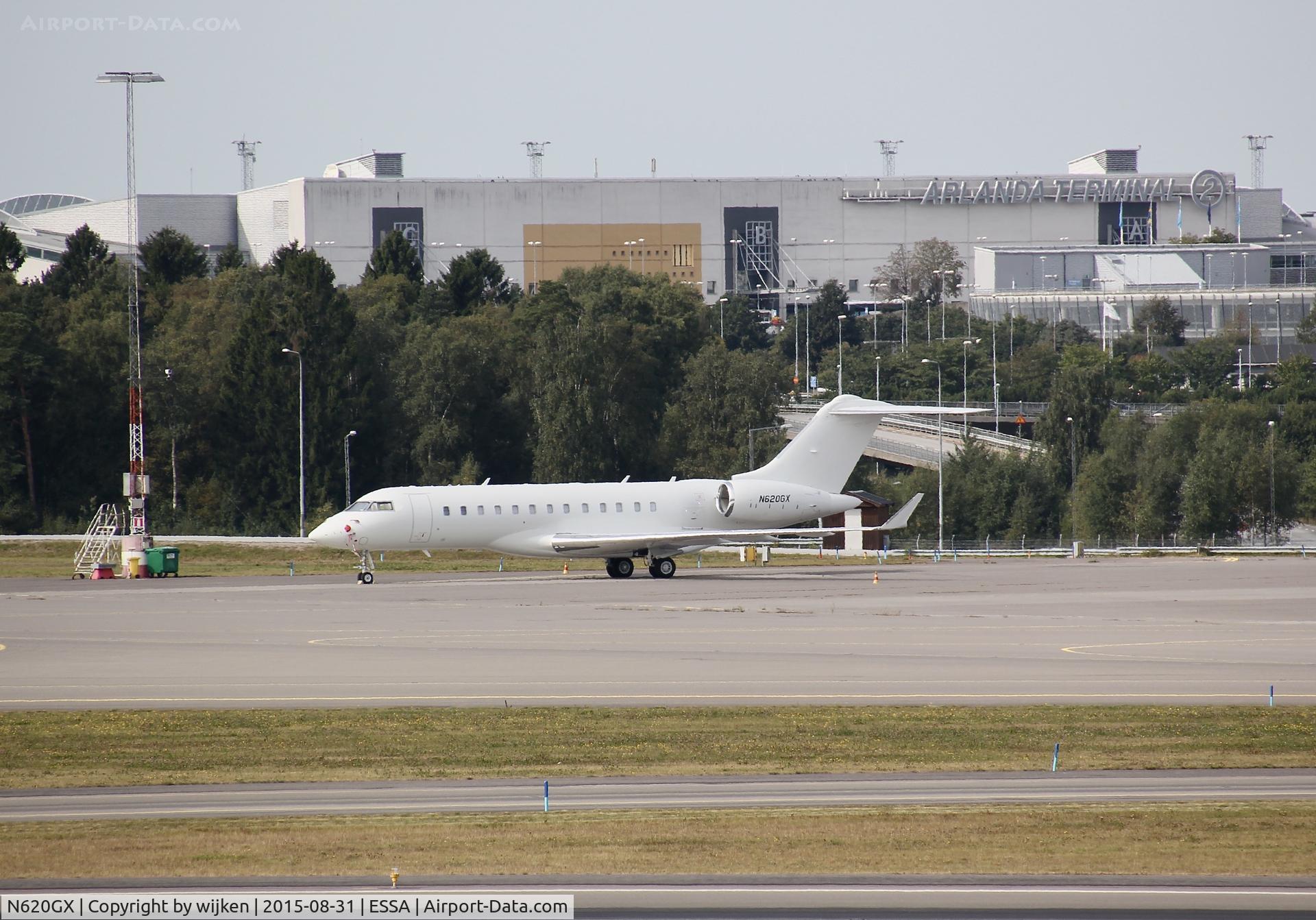 N620GX, 2014 Bombardier BD-700-1A10 Global 6000 C/N 9620, Ramp M