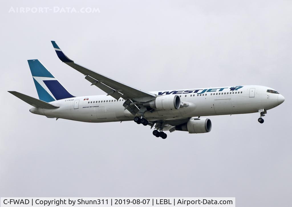 C-FWAD, 1991 Boeing 767-338 C/N 25363, Landing rwy 07L