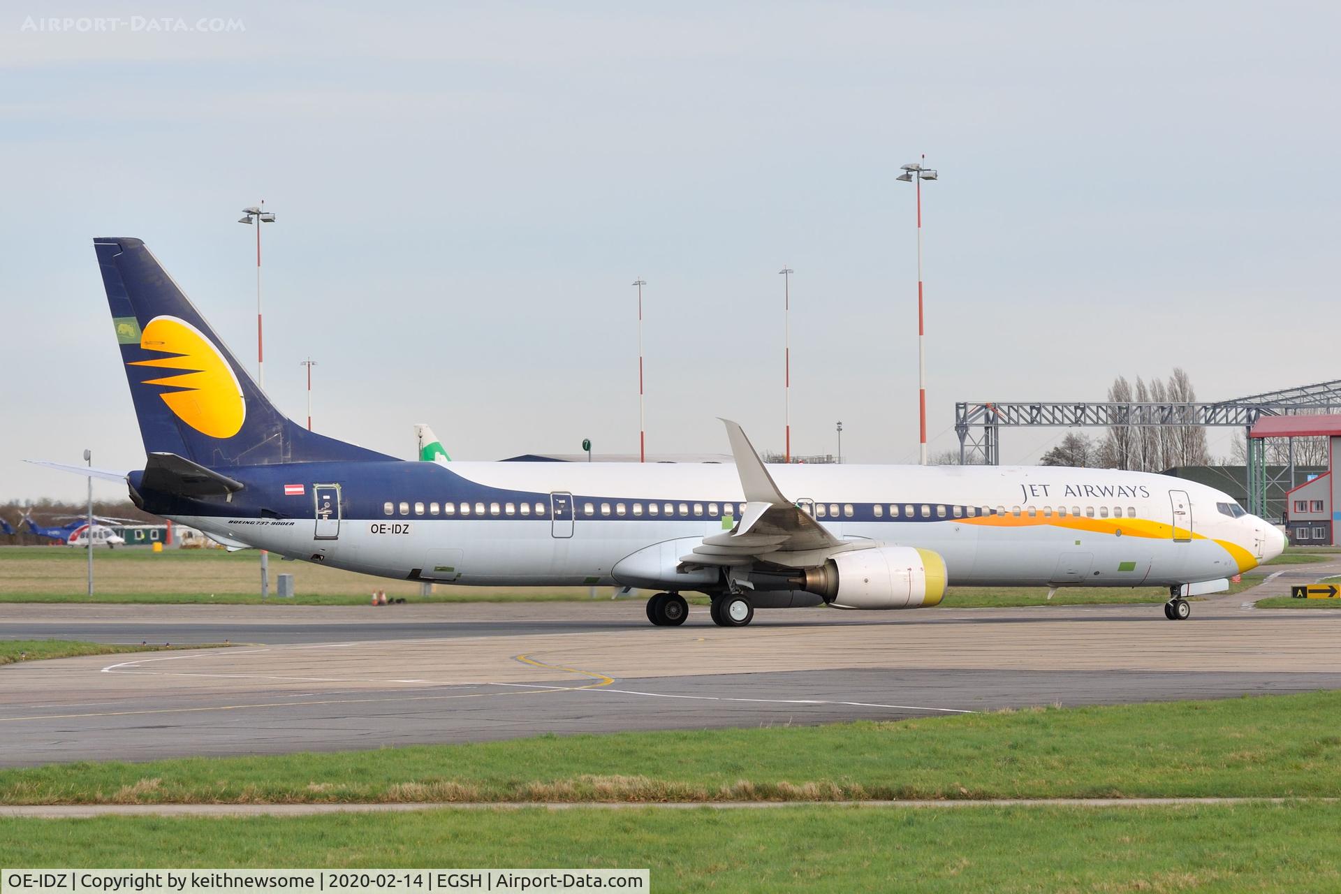 OE-IDZ, 2008 Boeing 737-96NER C/N 35227, Arriving at Norwich from Lasham.