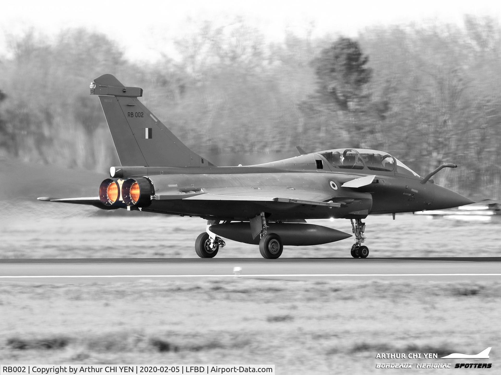 RB002, Dassault Rafale DH C/N 002, Indian Air Force Dassault Rafale taking off for pilot training in Bordeaux vicinities.