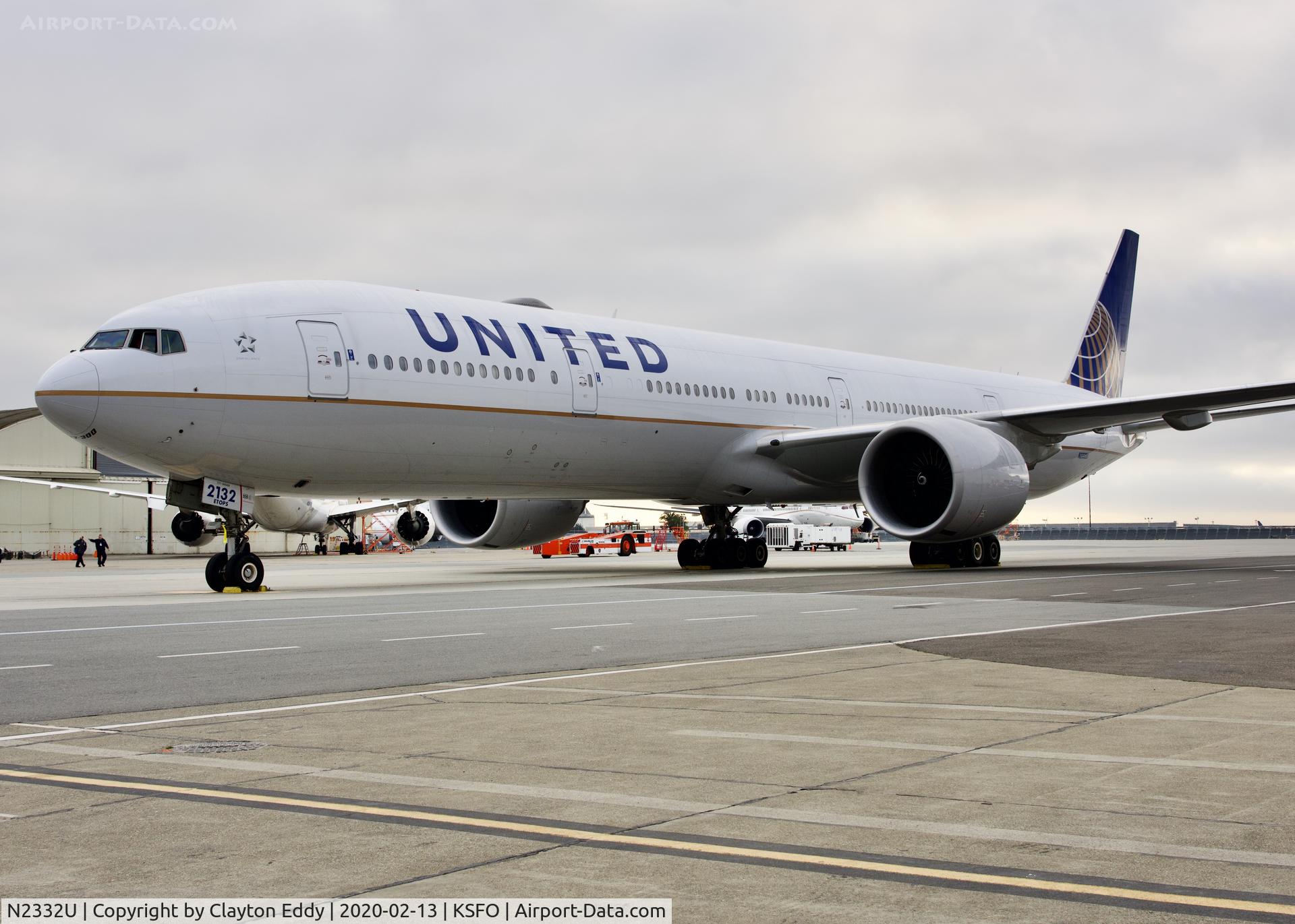 N2332U, 2016 Boeing 777-322/ER C/N 62643, SFO 2020.