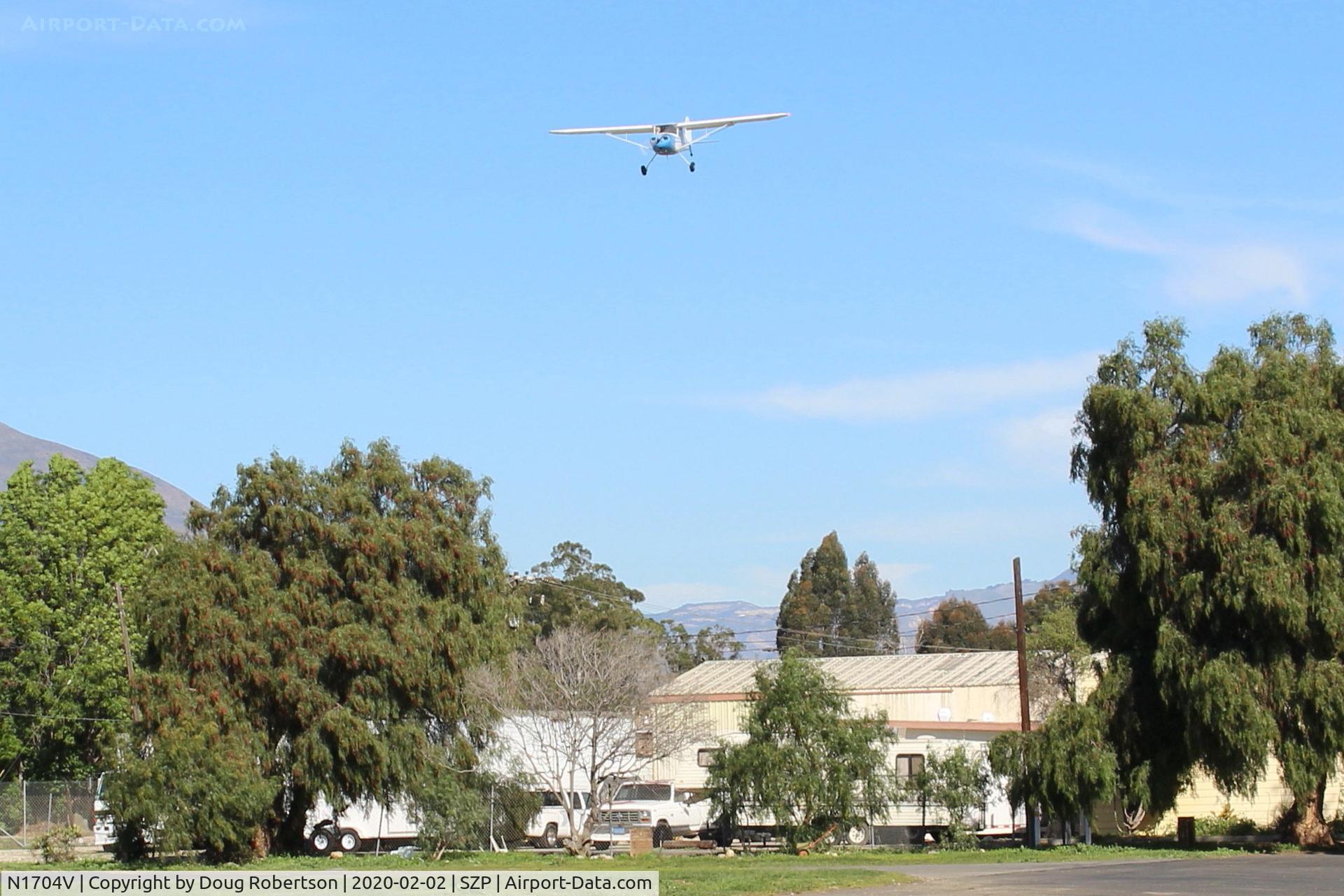 N1704V, Cessna 140 C/N 13889, 1948 Cessna 140, Continental C-85-12 85 Hp, on final Rwy 22