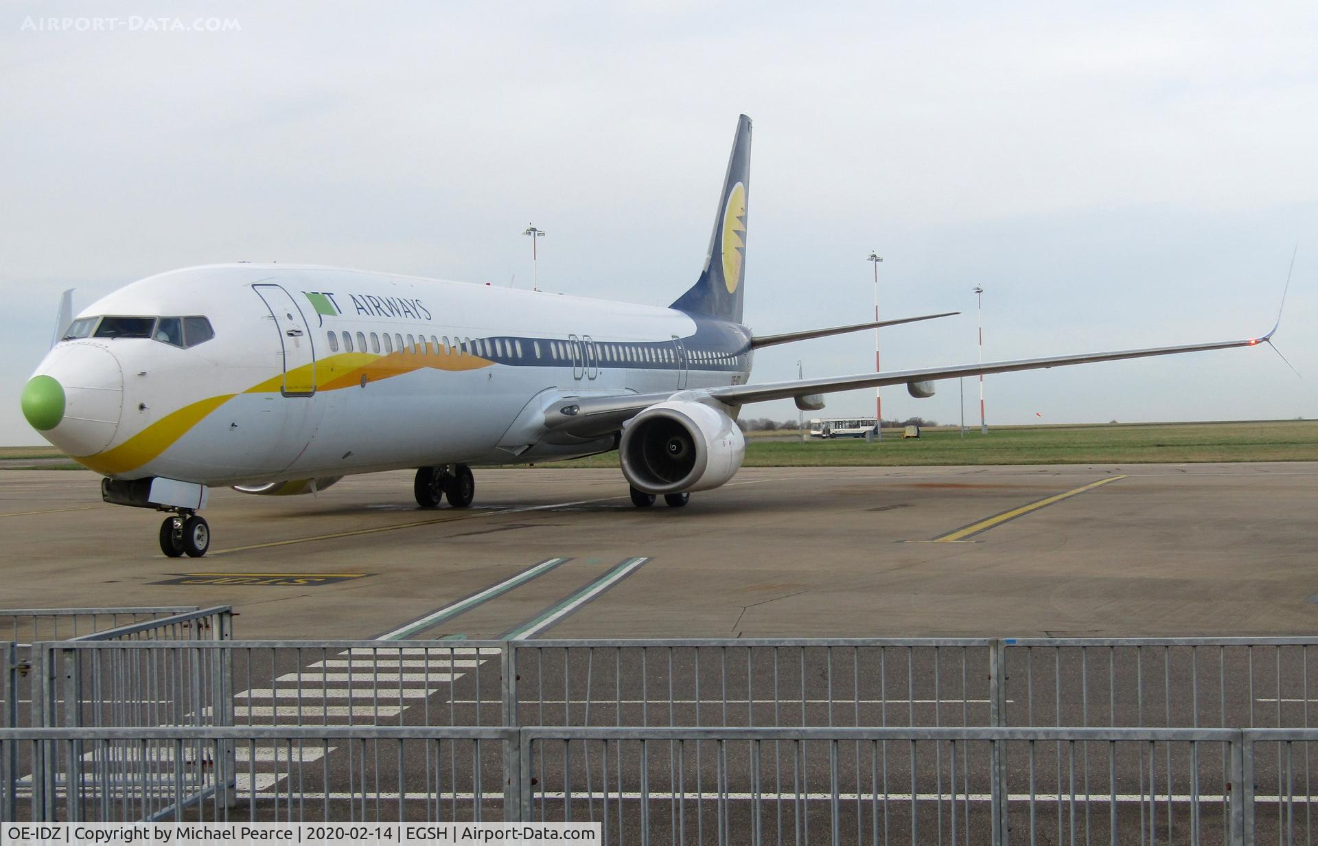 OE-IDZ, 2008 Boeing 737-96NER C/N 35227, Arriving on Stand 5 from Lasham (QLA) for respray by Air Livery. Note the primer following maintenance.